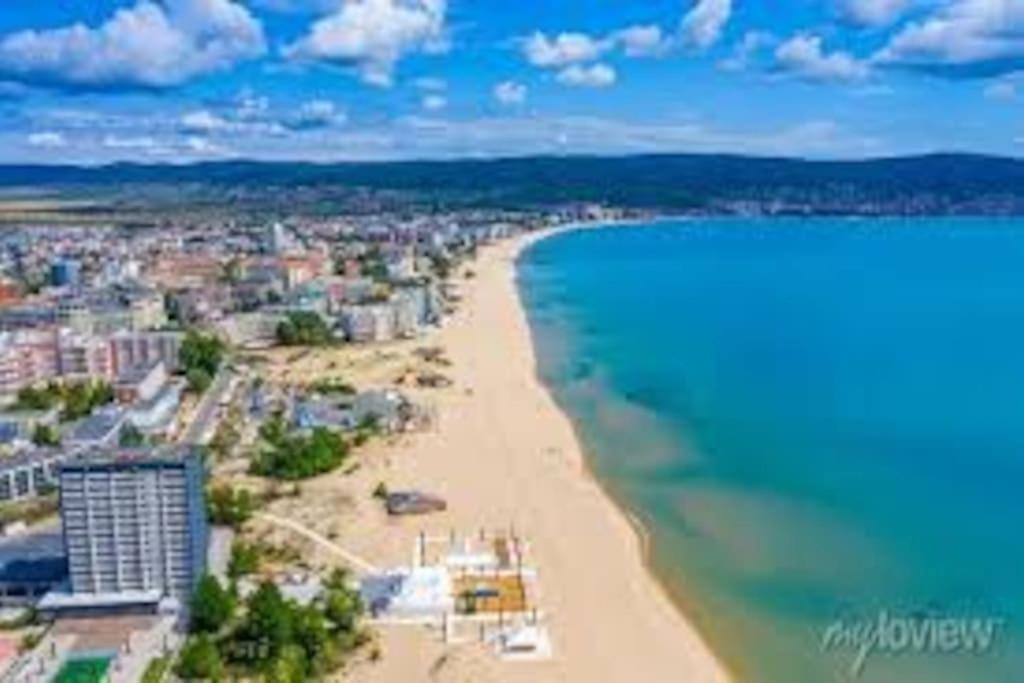 Sunny beach family apartment 302, Sluneční pobřeží