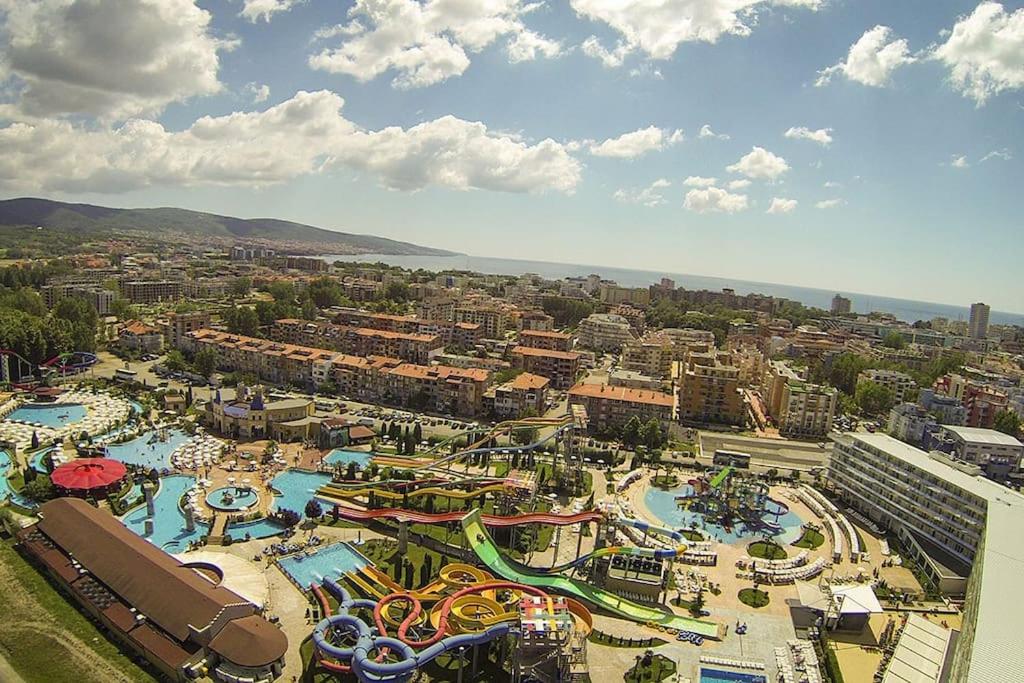 Sunny beach family apartment 302, Sluneční pobřeží