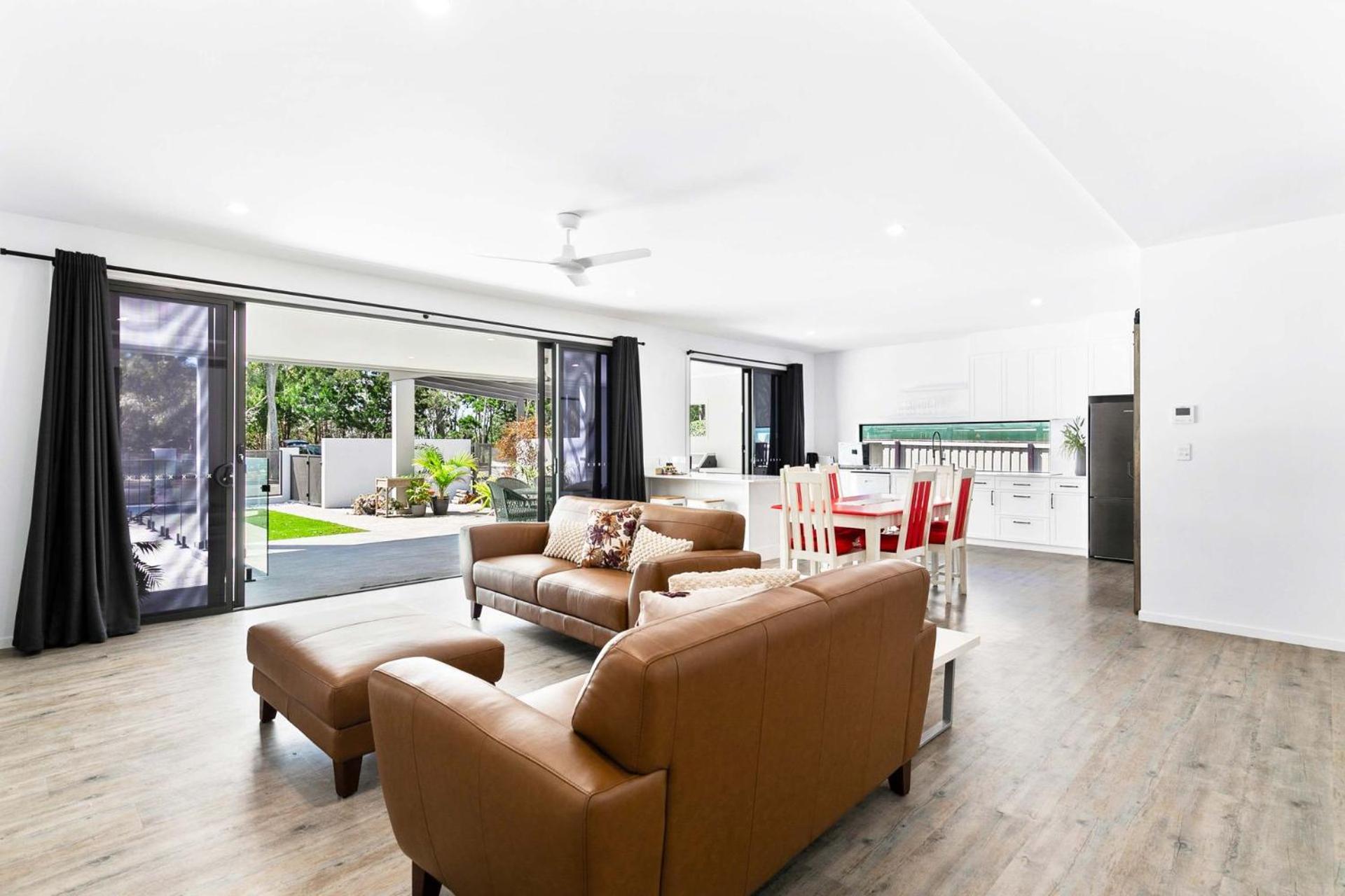 Seaside Unit in Urangan
