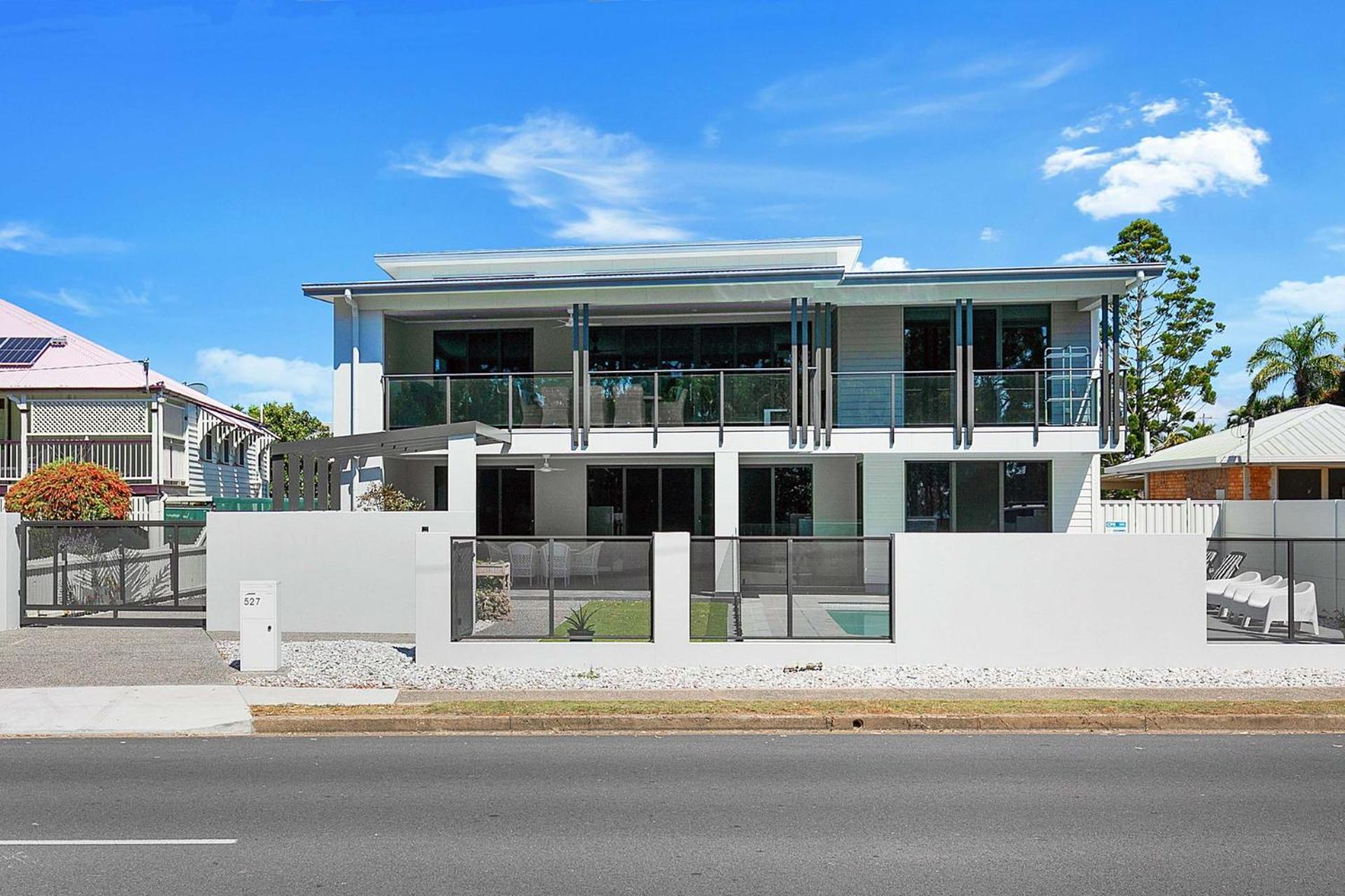 Seaside Unit in Urangan