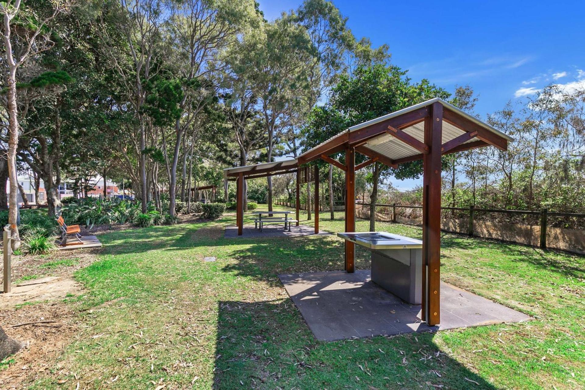 Seaside Unit in Urangan