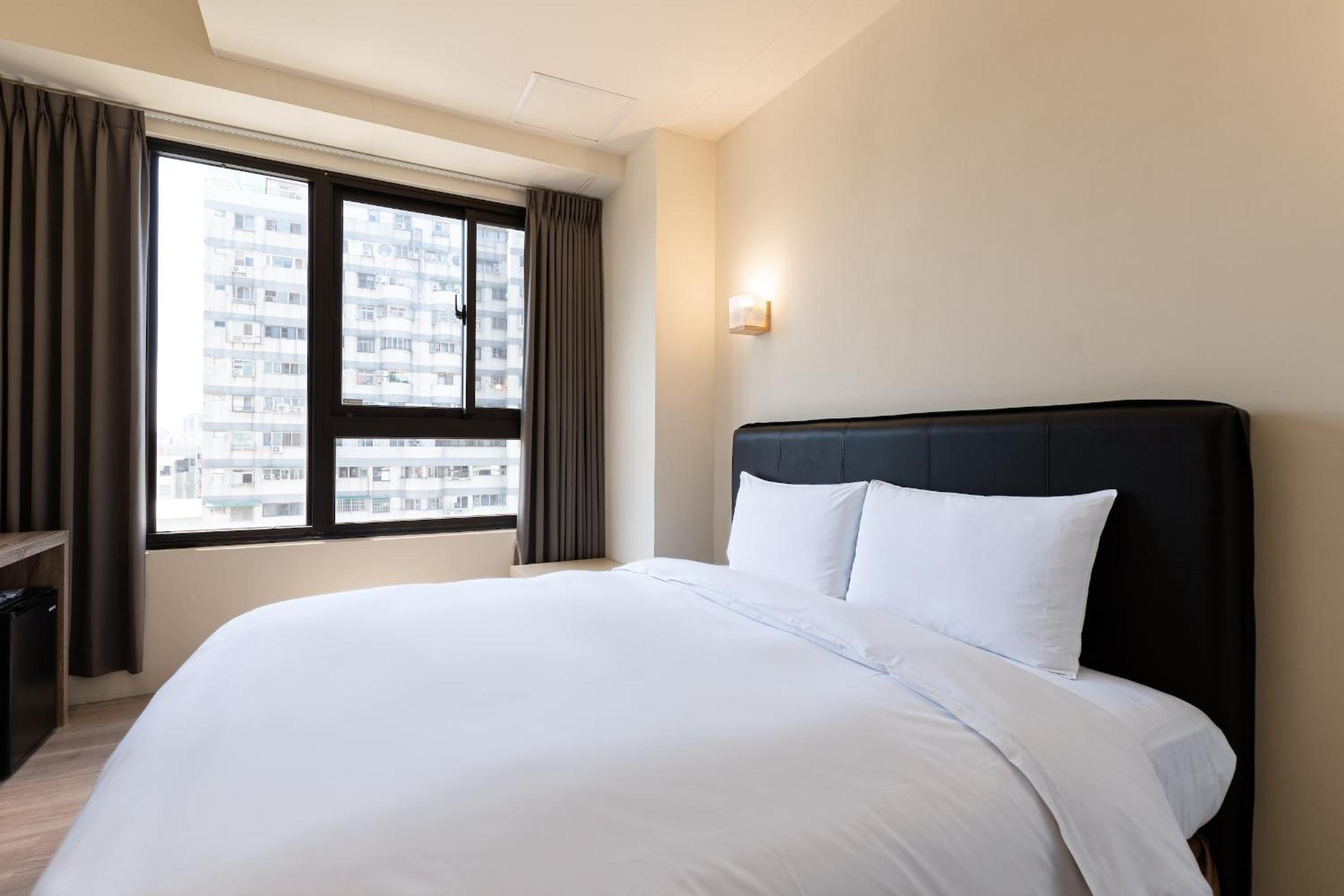 CHECK inn Express Taichung Fuxing