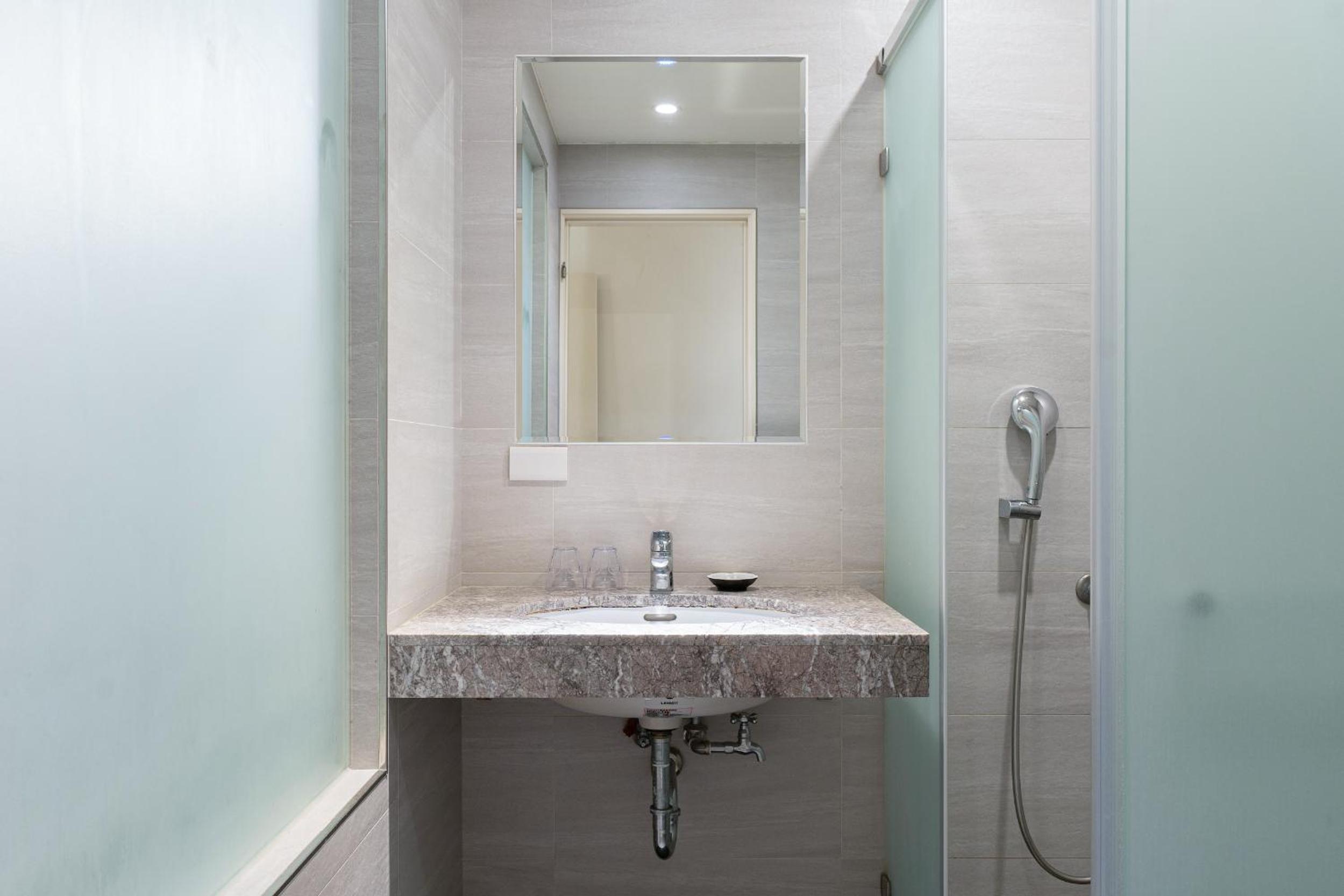CHECK inn Express Taichung Fuxing
