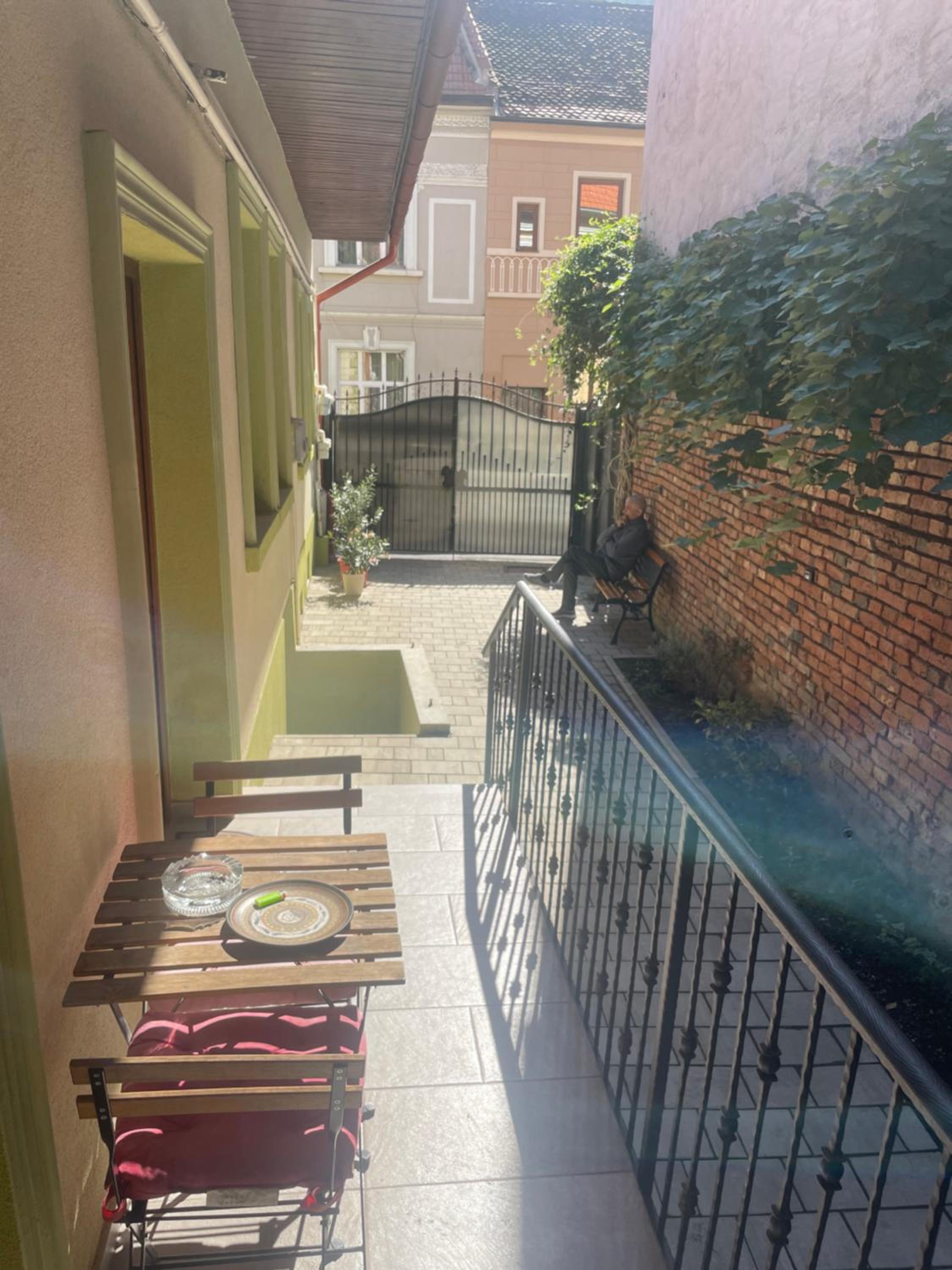 Casa Puscariu view 2