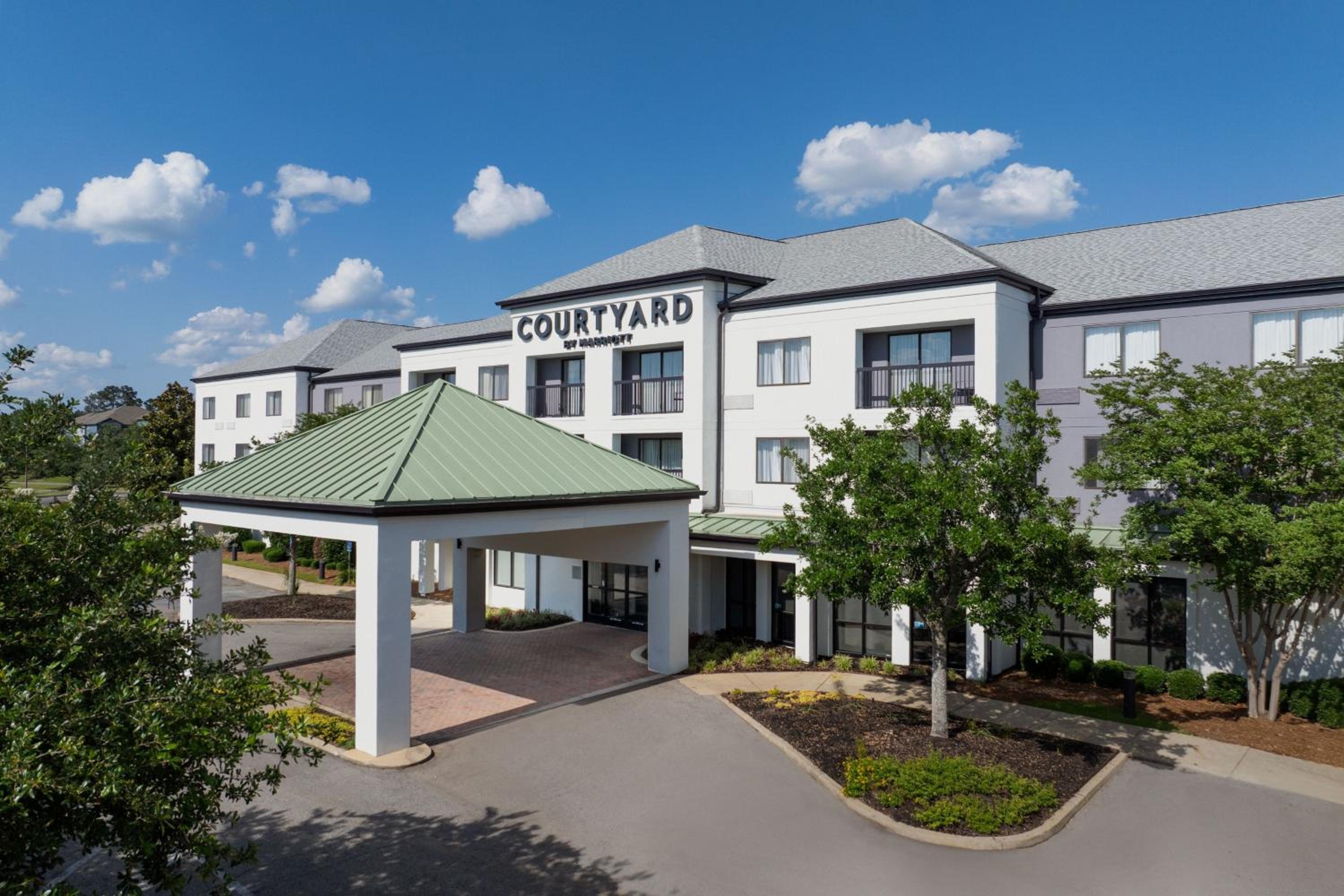 Hattiesburg Vacations - Courtyard by Marriott Hattiesburg - Property Image 1