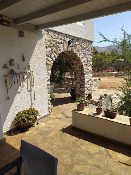 The House of Manos and Helen view 5