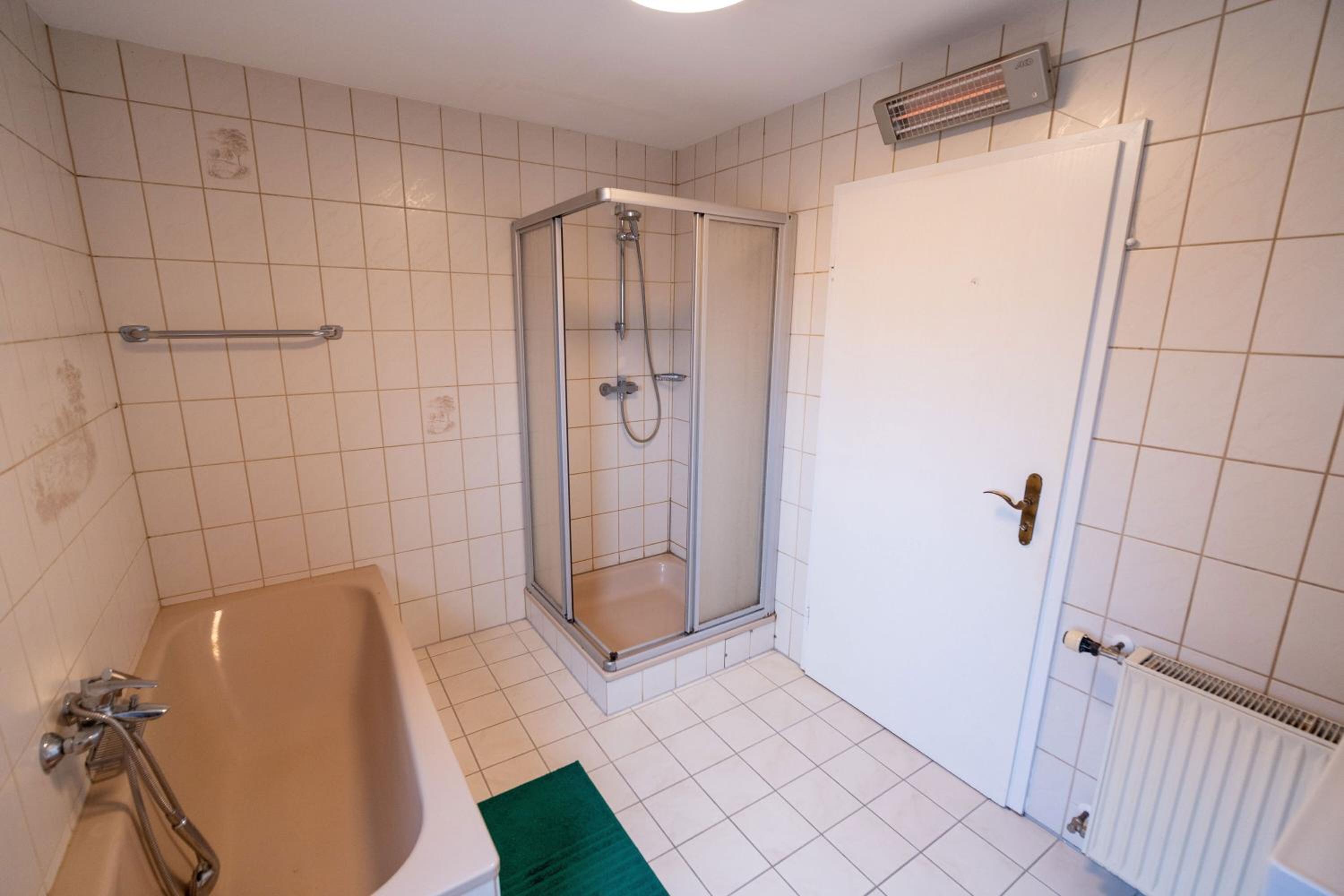 TOP Businesshaus in ruhiger Lage