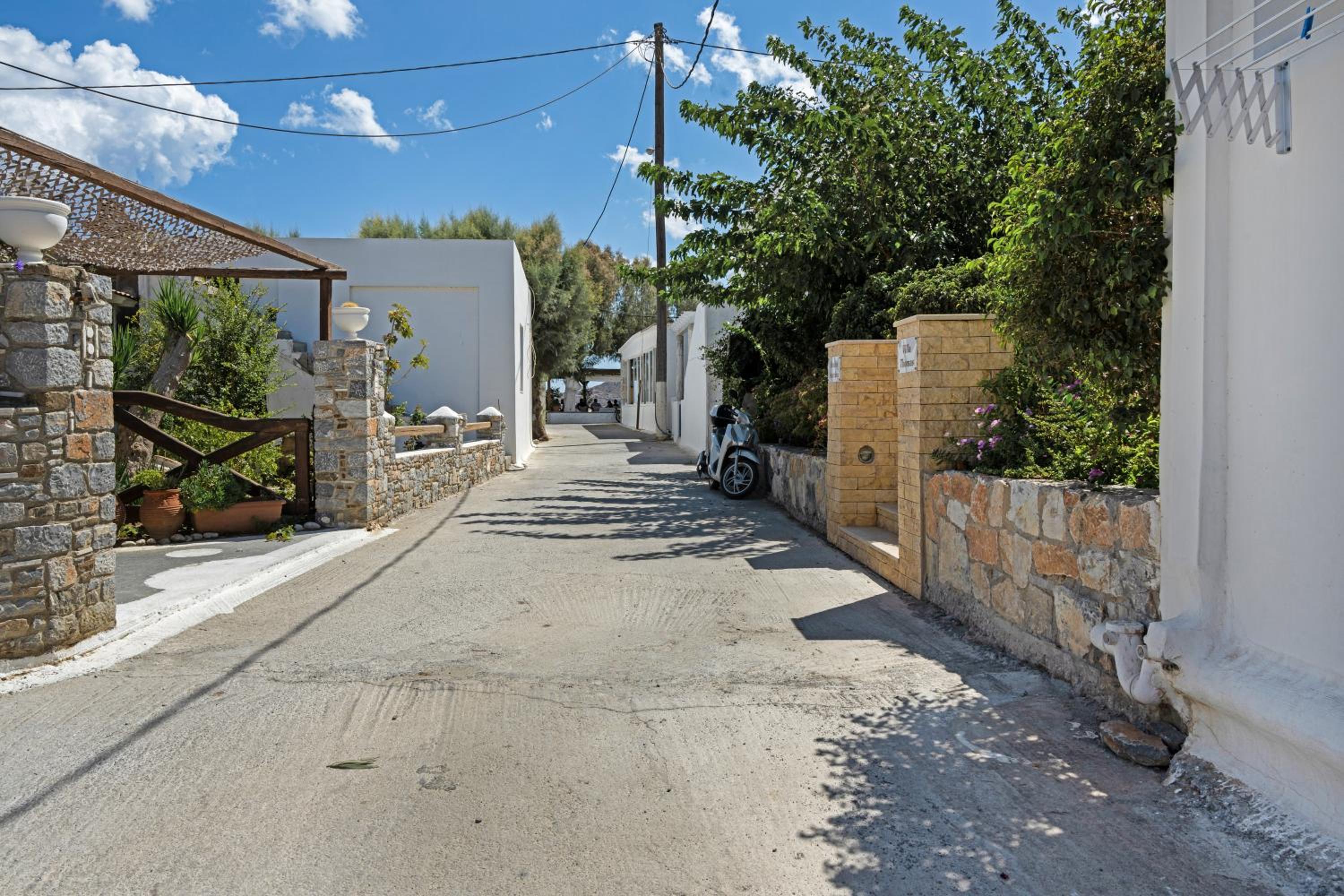 Studios Asterias 4 view 5