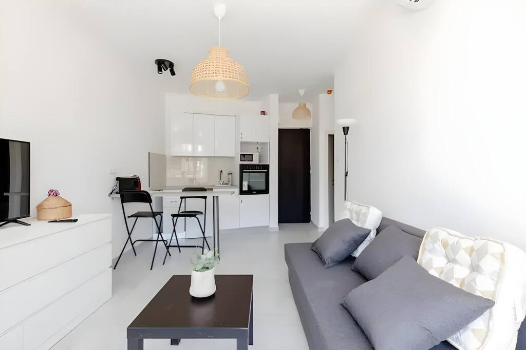 Bat yam Colony beach suite