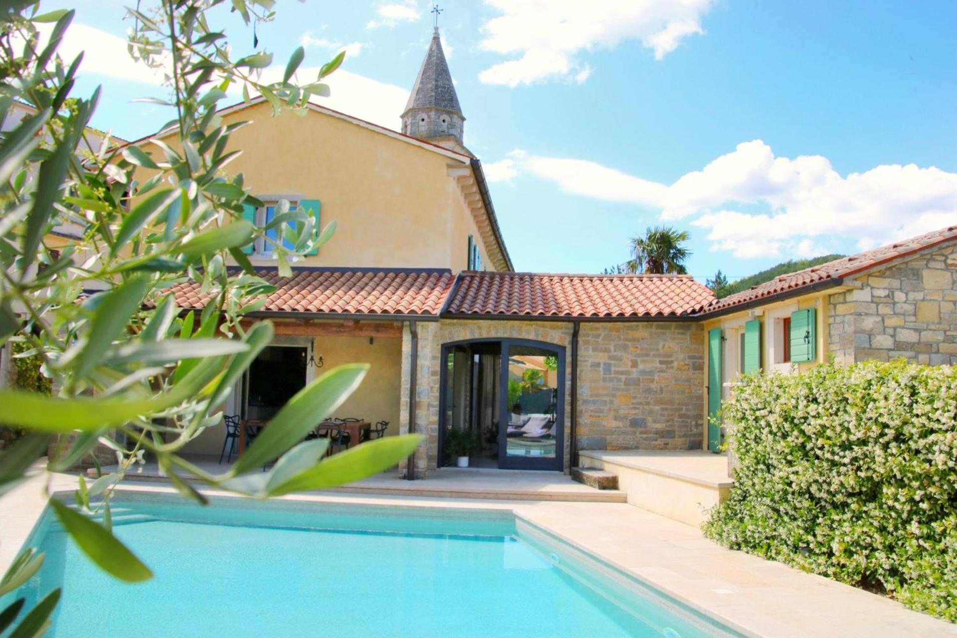 Villa Benvenuti near Motovun for 8 people - pet friendly with salt - water pool view 3