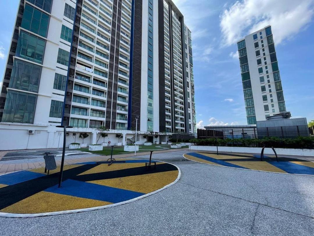 Evo Suites Bangi homestay free parking & wifi view 4