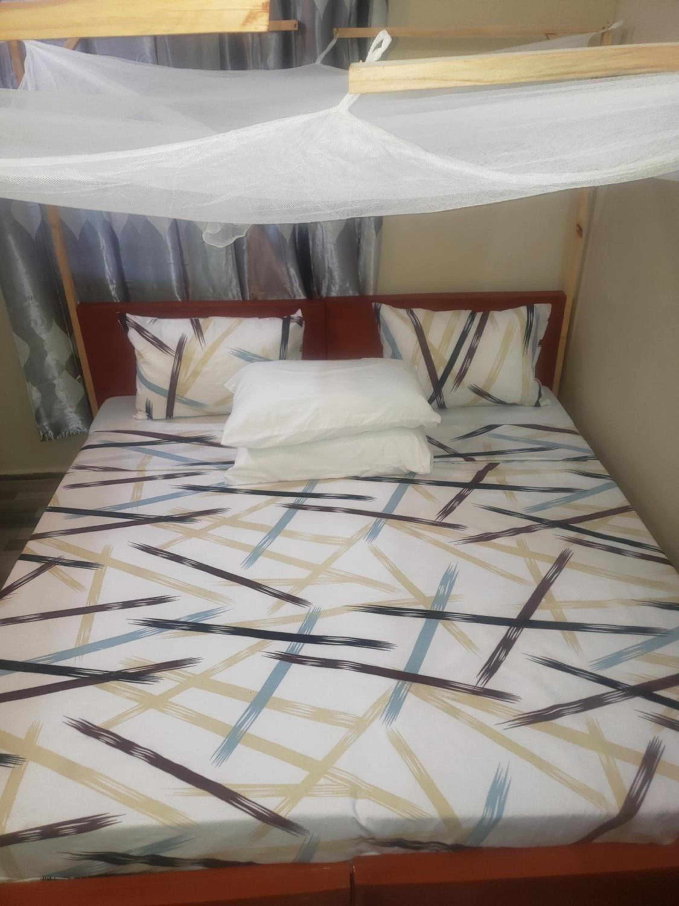 L&j modern backpackers BnB