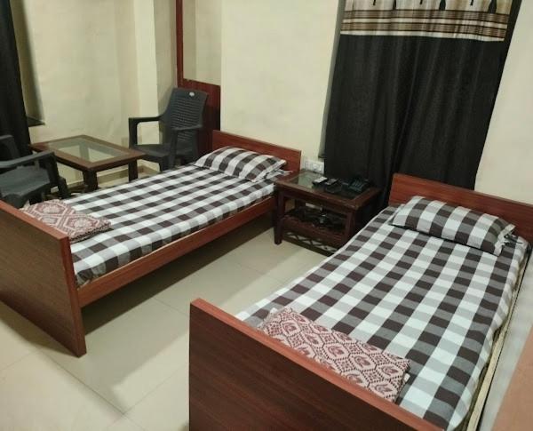 New Bombay Lodge Akola view 3
