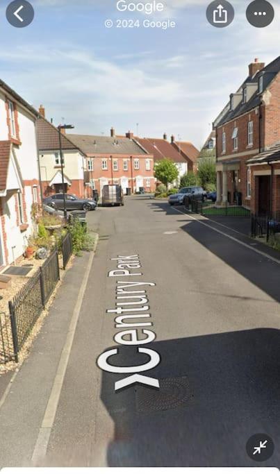 Yeovil Vacations - Town house - Property Image 3