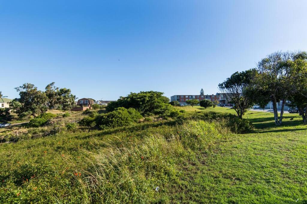 The Heads Luxury 3 Bedroom view 2