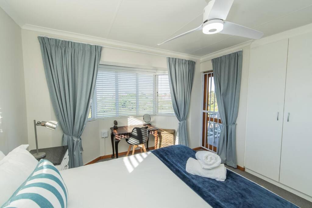 The Heads Luxury 3 Bedroom view 4
