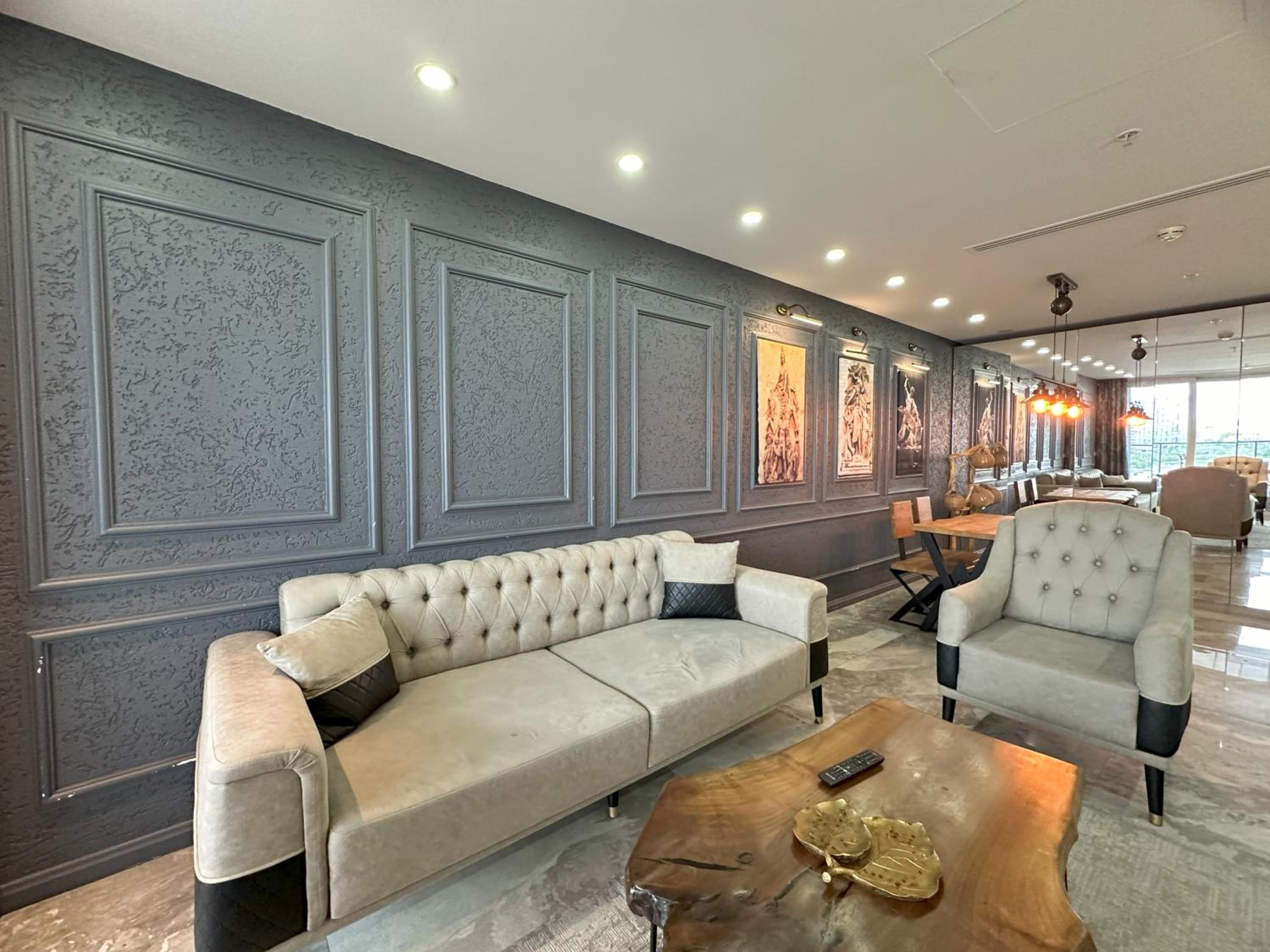 Exquisite Ottomare Suites