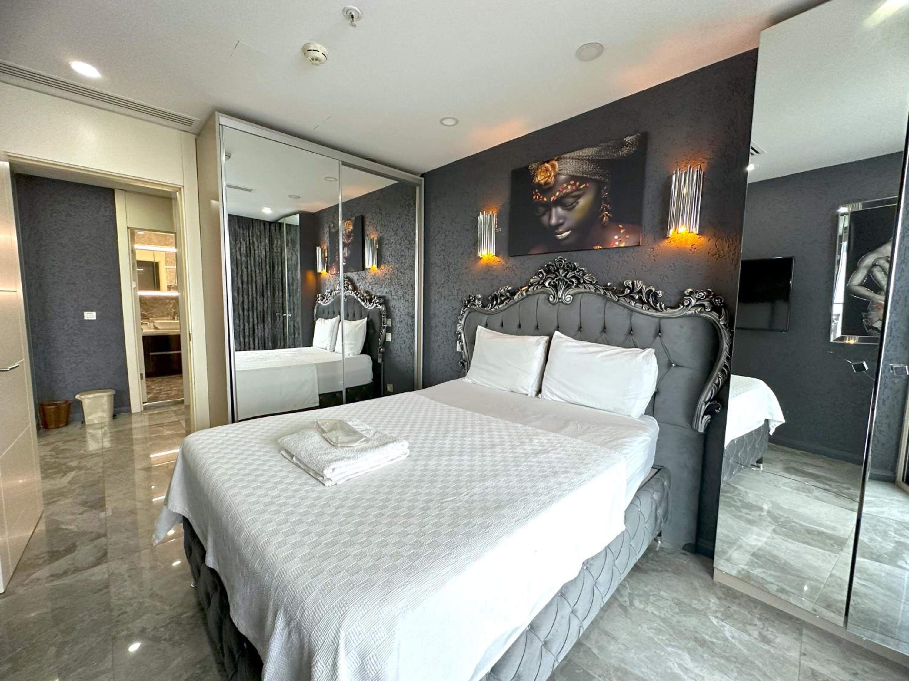 Exquisite Ottomare Suites