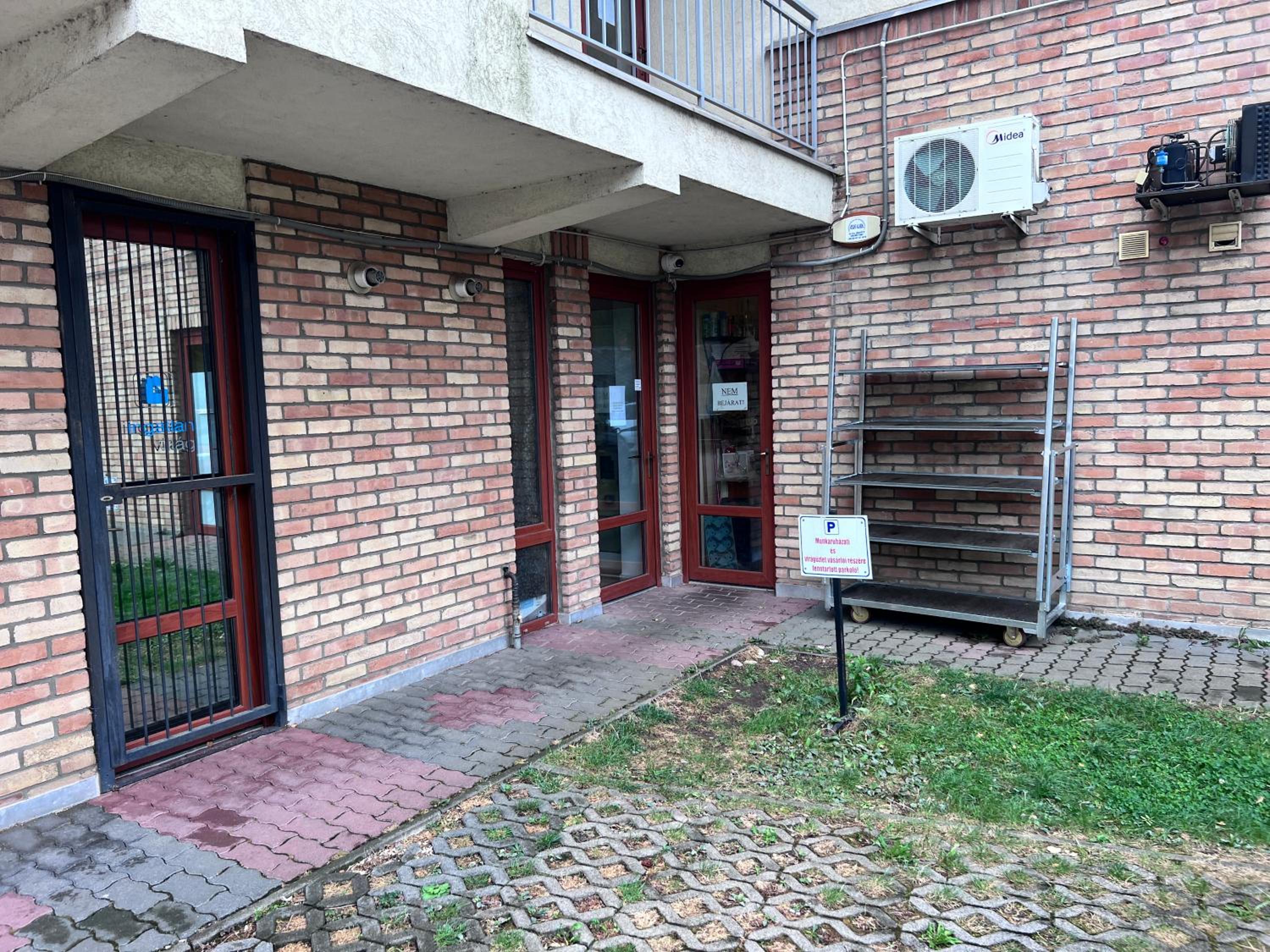Photo 13