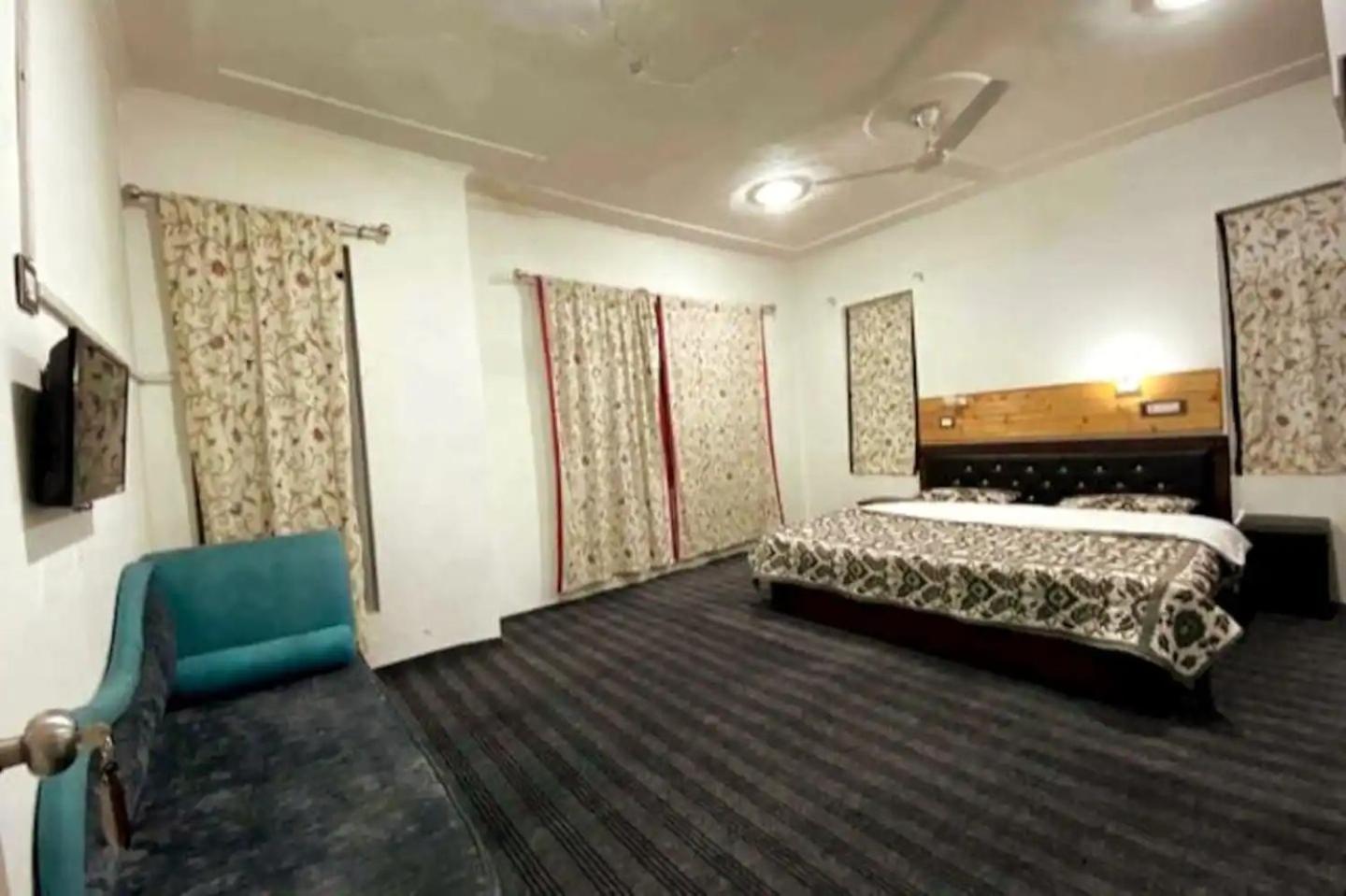 Photo 18