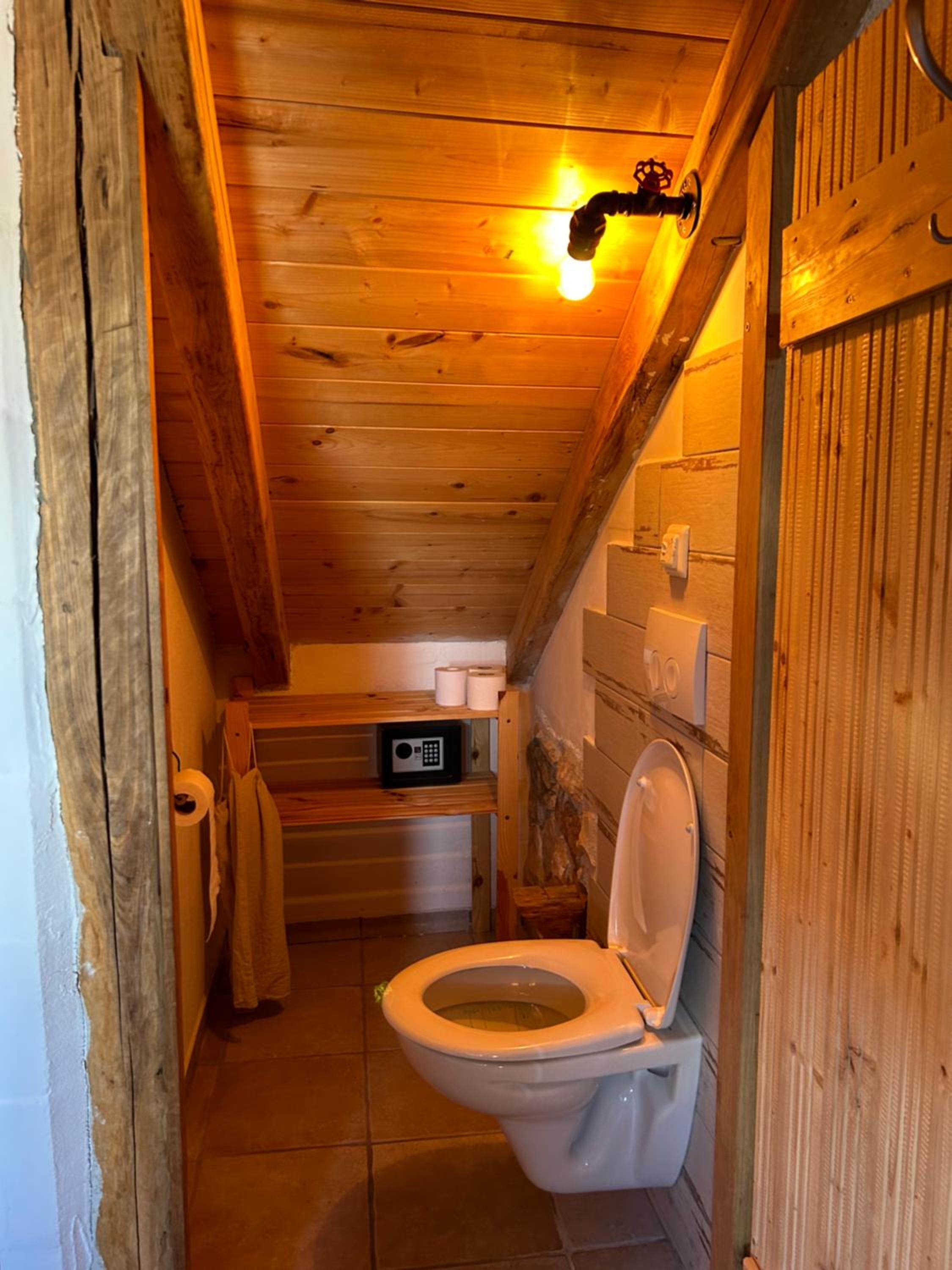 Photo 12