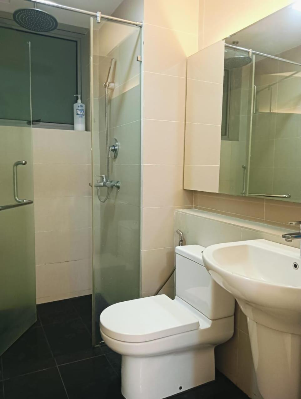 Suasana Lux Rooms
