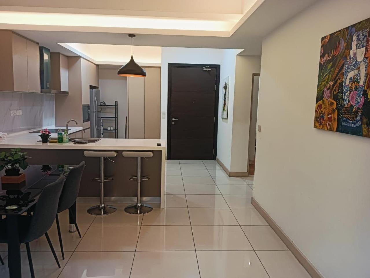 Suasana Lux Rooms