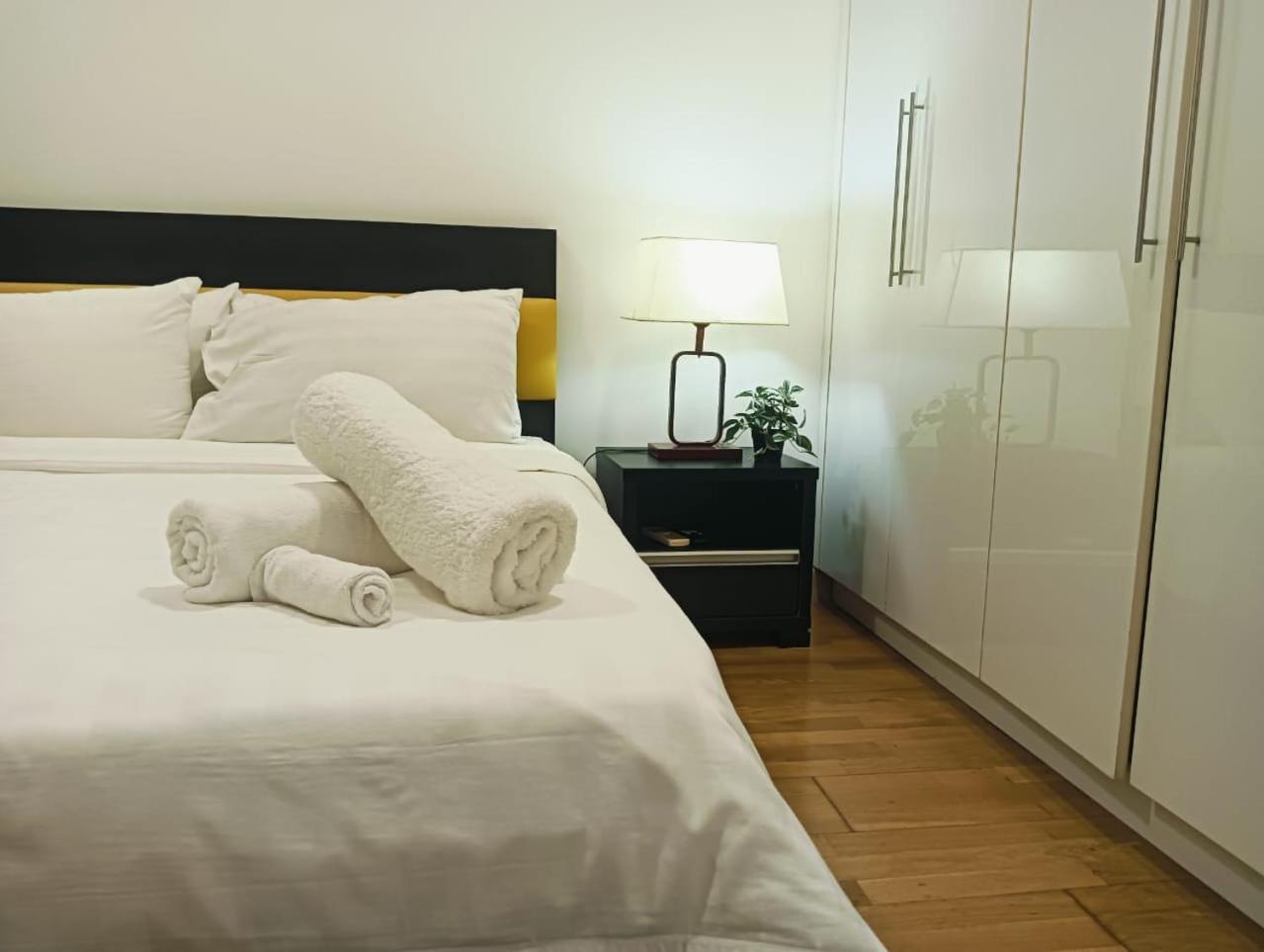 Suasana Lux Rooms