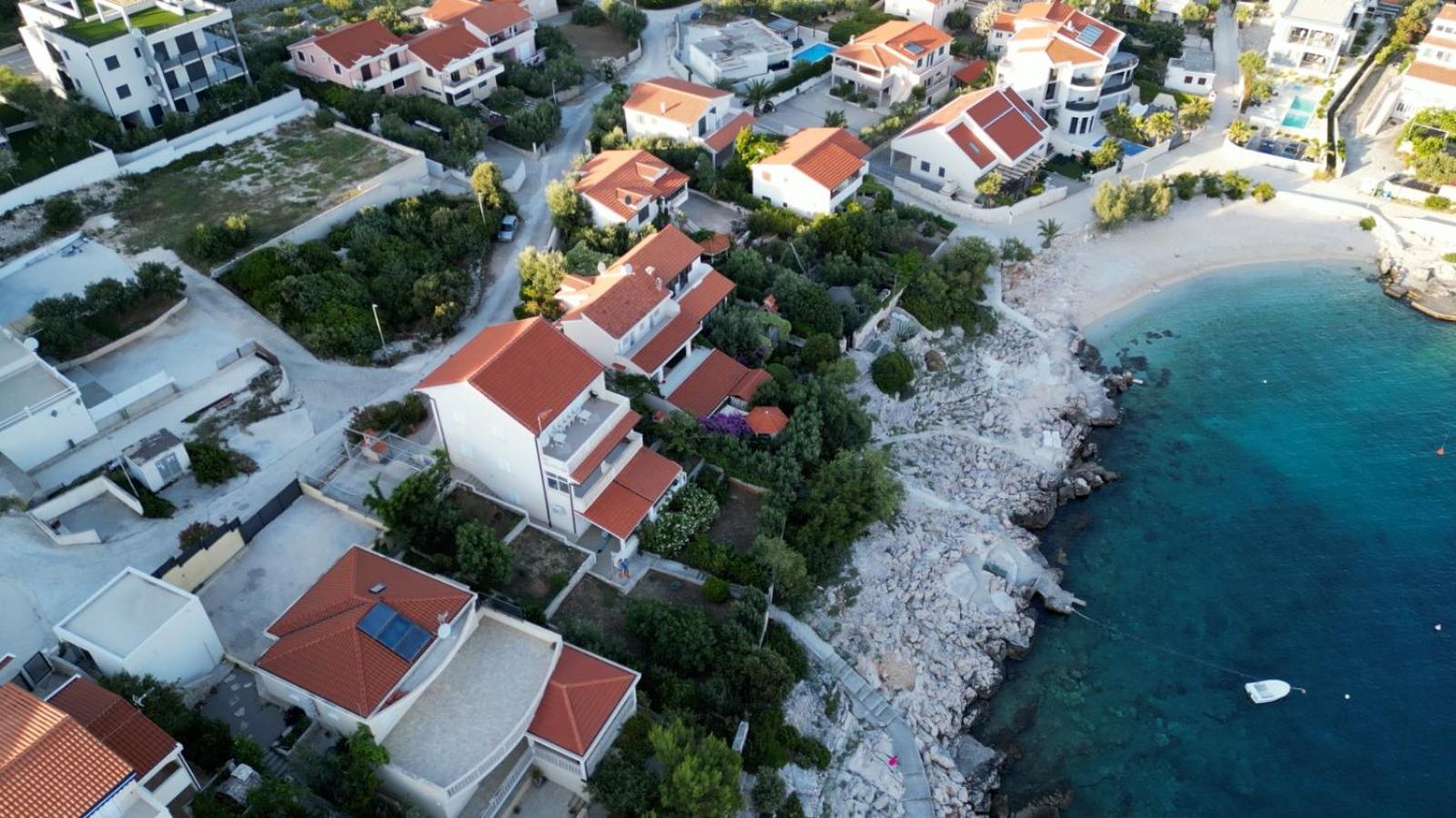 Apartments Luka