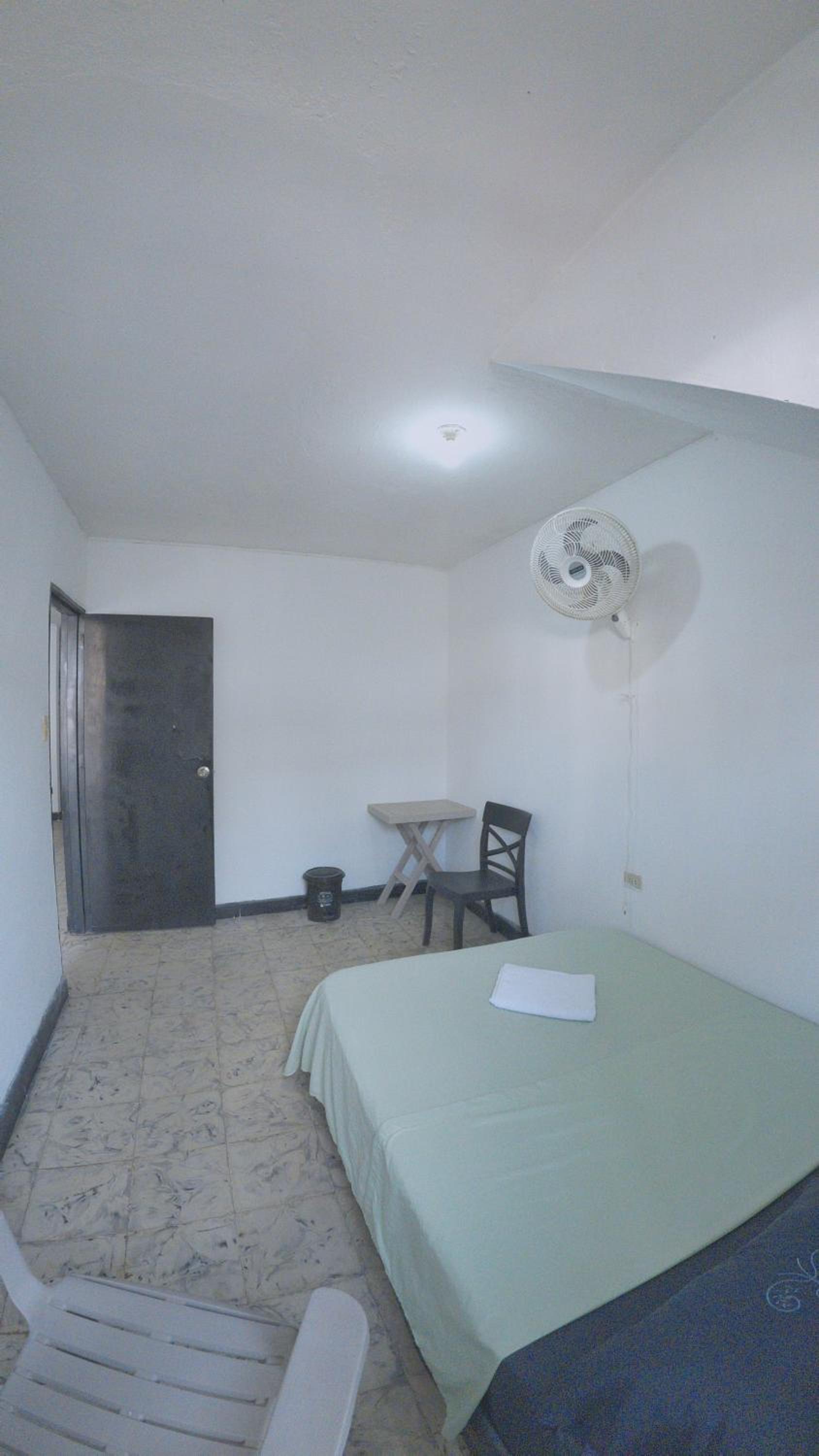 Bau Travel HOSTAL