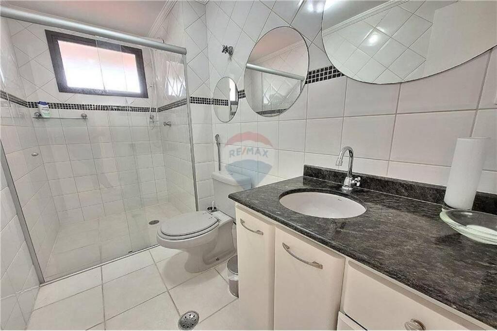 Piscina Sacada 3 Quartos 1 Suíte 2 Vagas Garagem Ar Condicionado