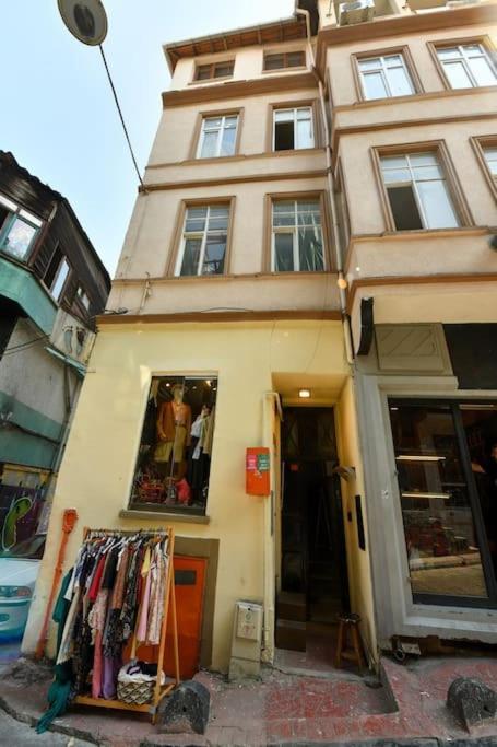 Taksim Private Terrace Close to Antique Store Galata Port Cihangir