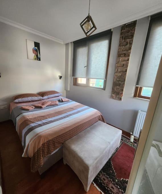 Taksim Private Terrace Close to Antique Store Galata Port Cihangir