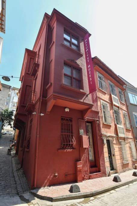 Taksim Private Terrace Close to Antique Store Galata Port Cihangir