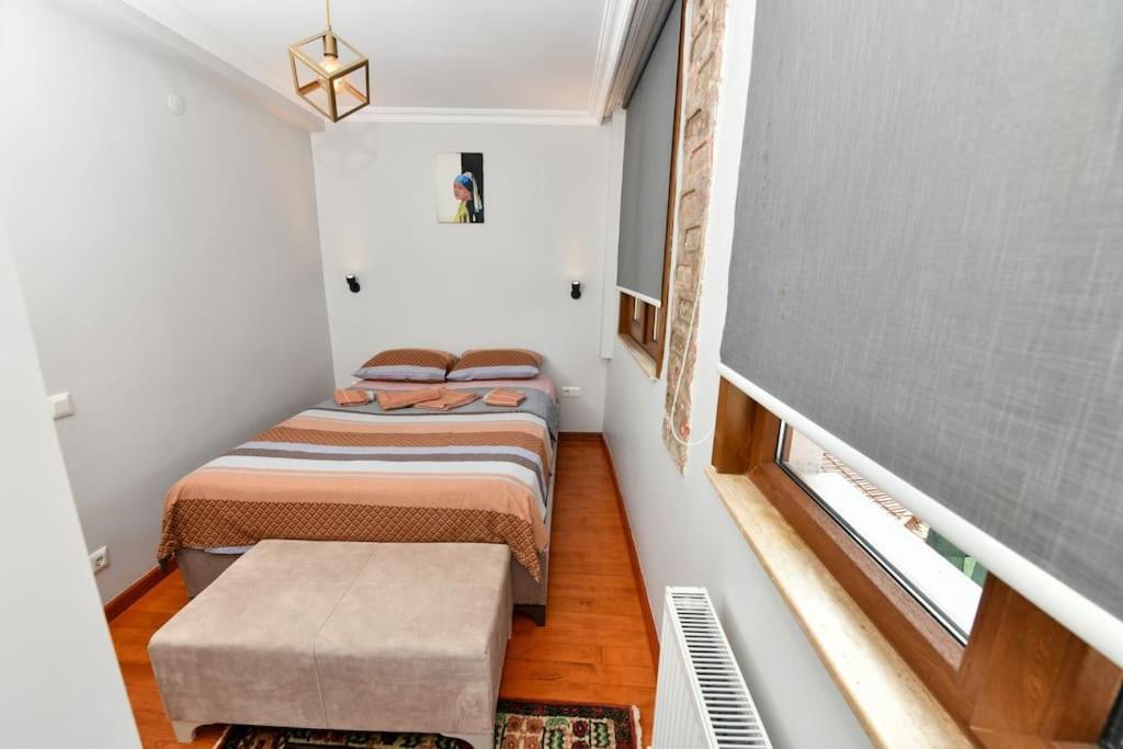 Taksim Private Terrace Close to Antique Store Galata Port Cihangir
