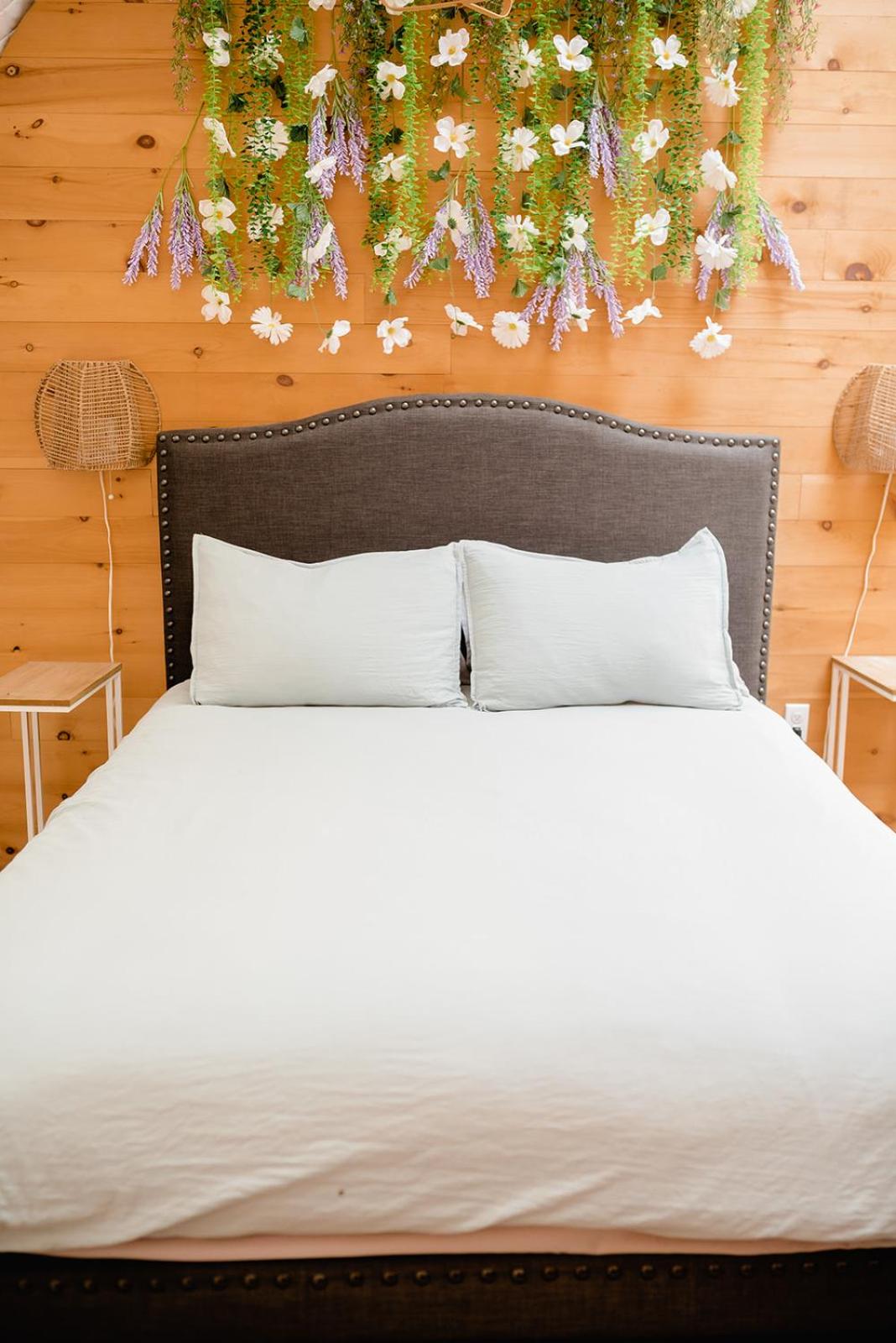 Open Sky Glamping Kawartha Dome