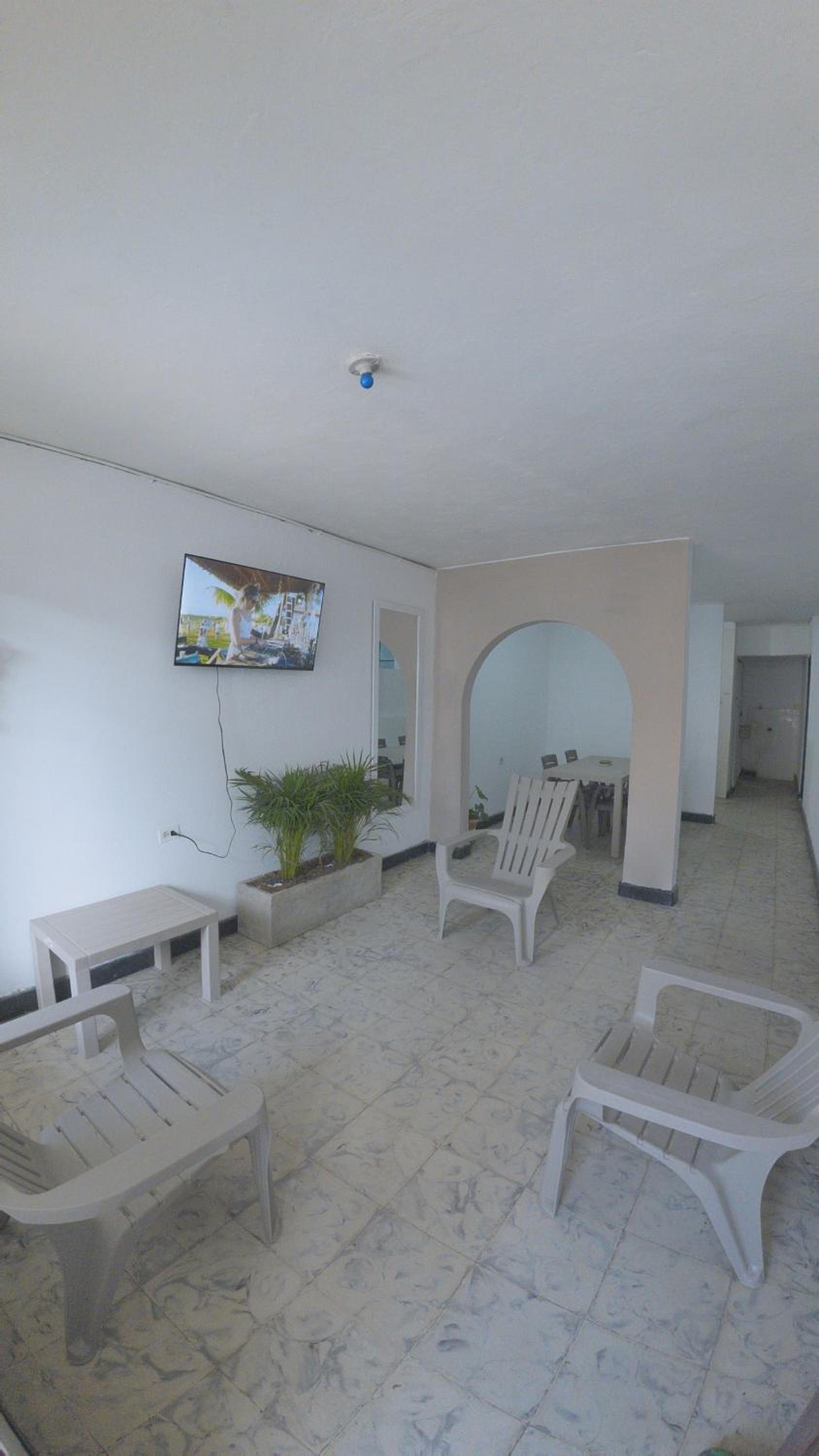 Bau Travel HOSTAL