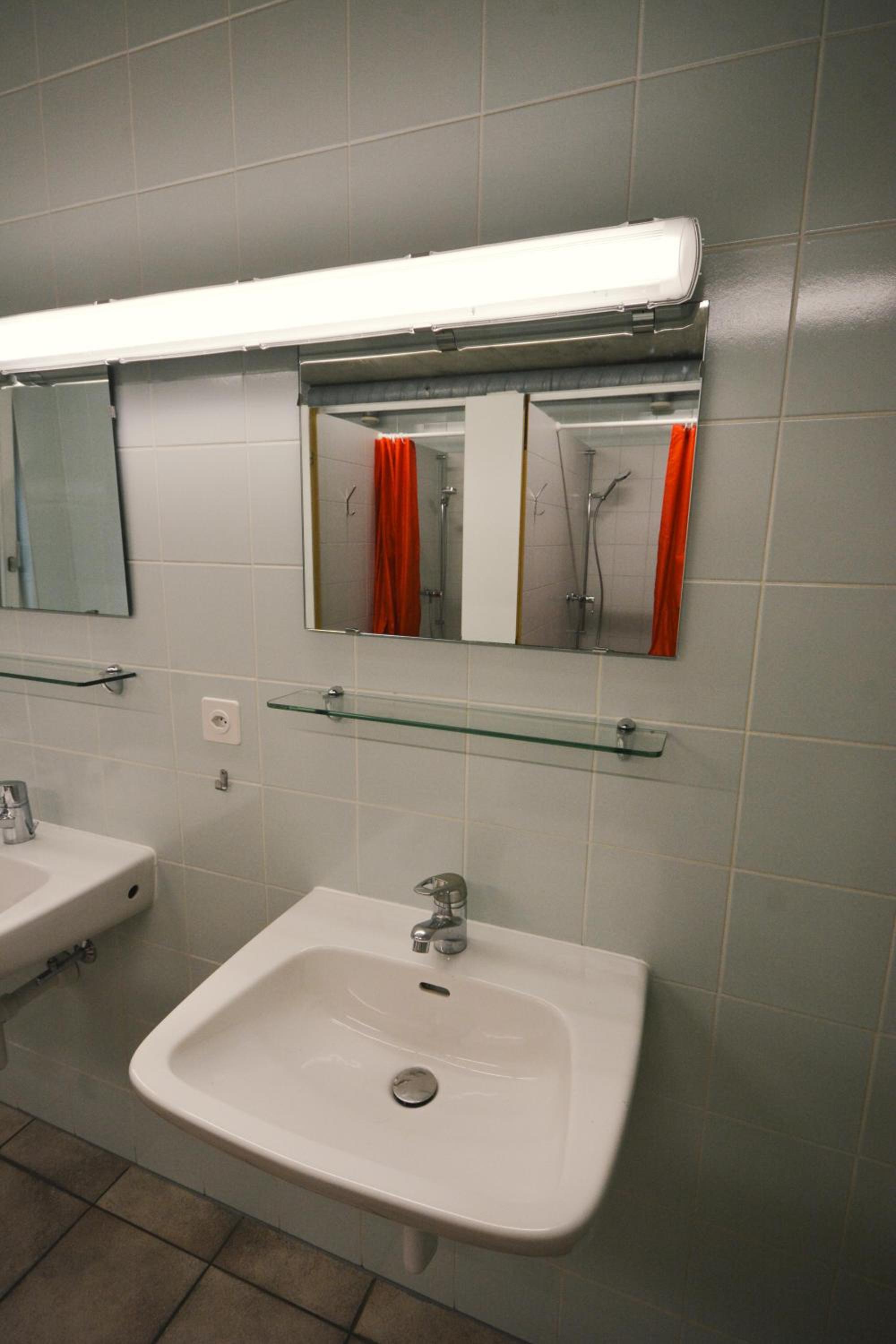 Alaïa Hostel
