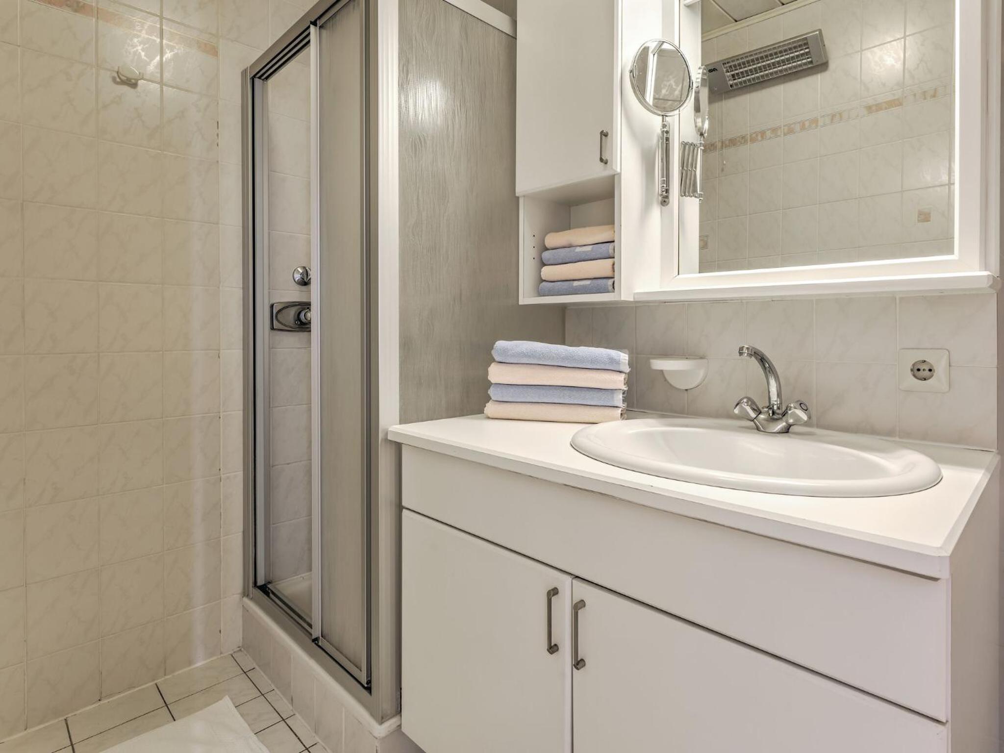 Photo 102