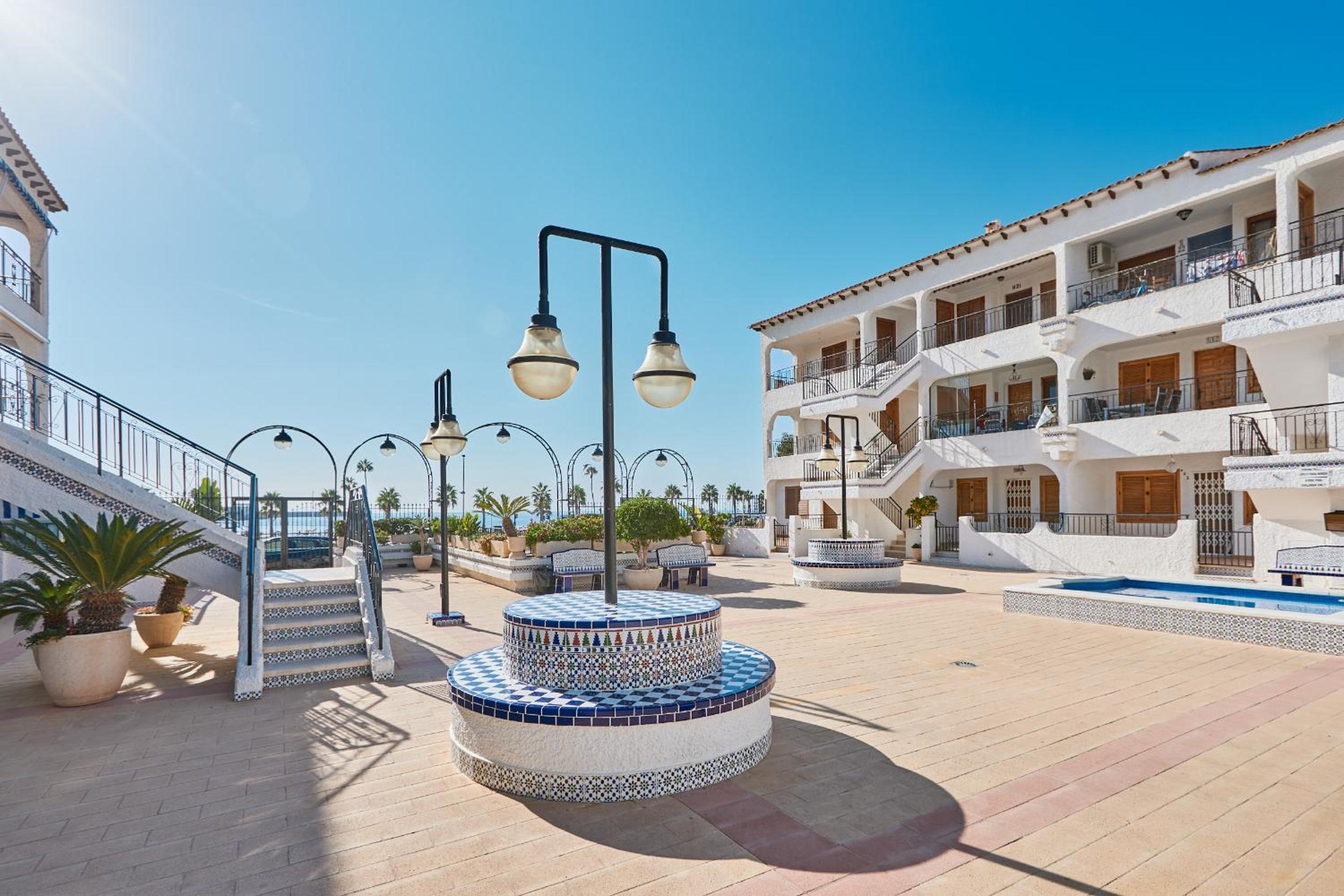 Naufragos Beach Apartment - by Welcomely
