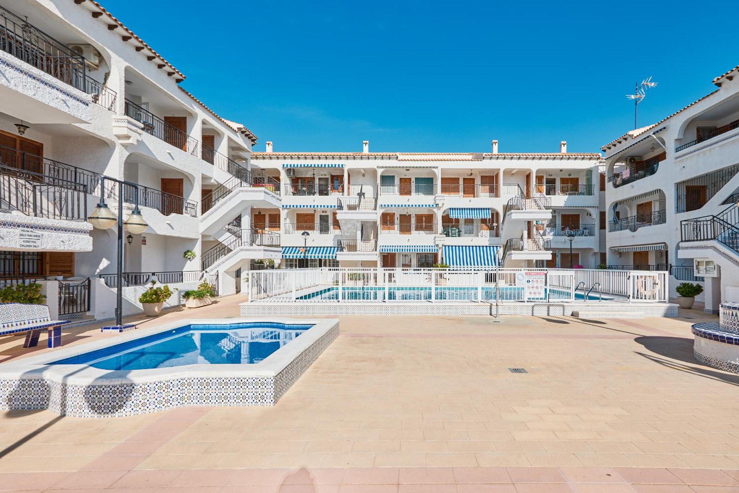 Naufragos Beach Apartment - by Welcomely