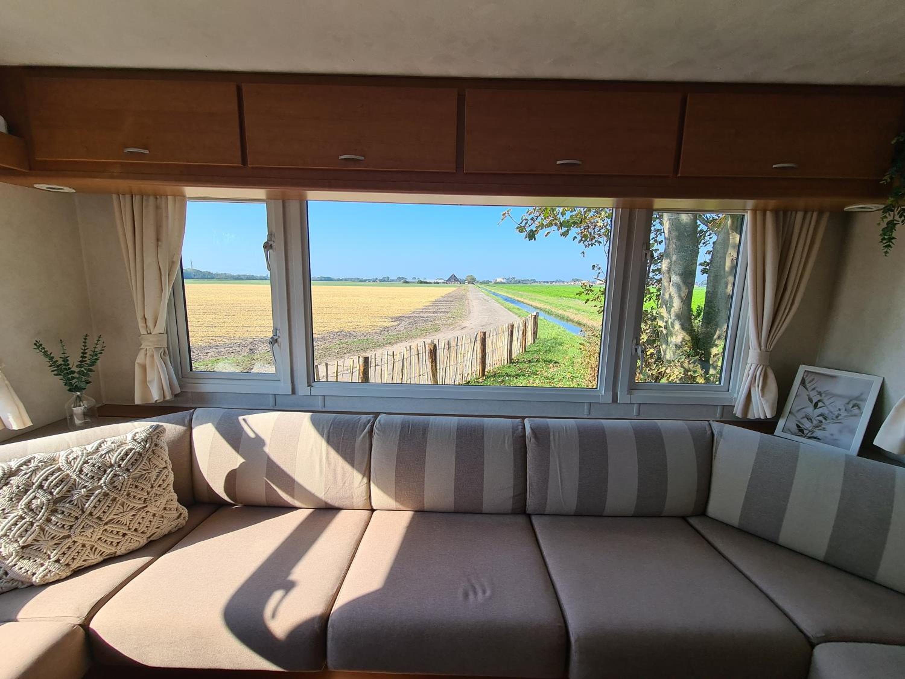 Chalet 'Como La Flor' Julianadorp Flowerfields Overview! 'Airconditioning' view 3