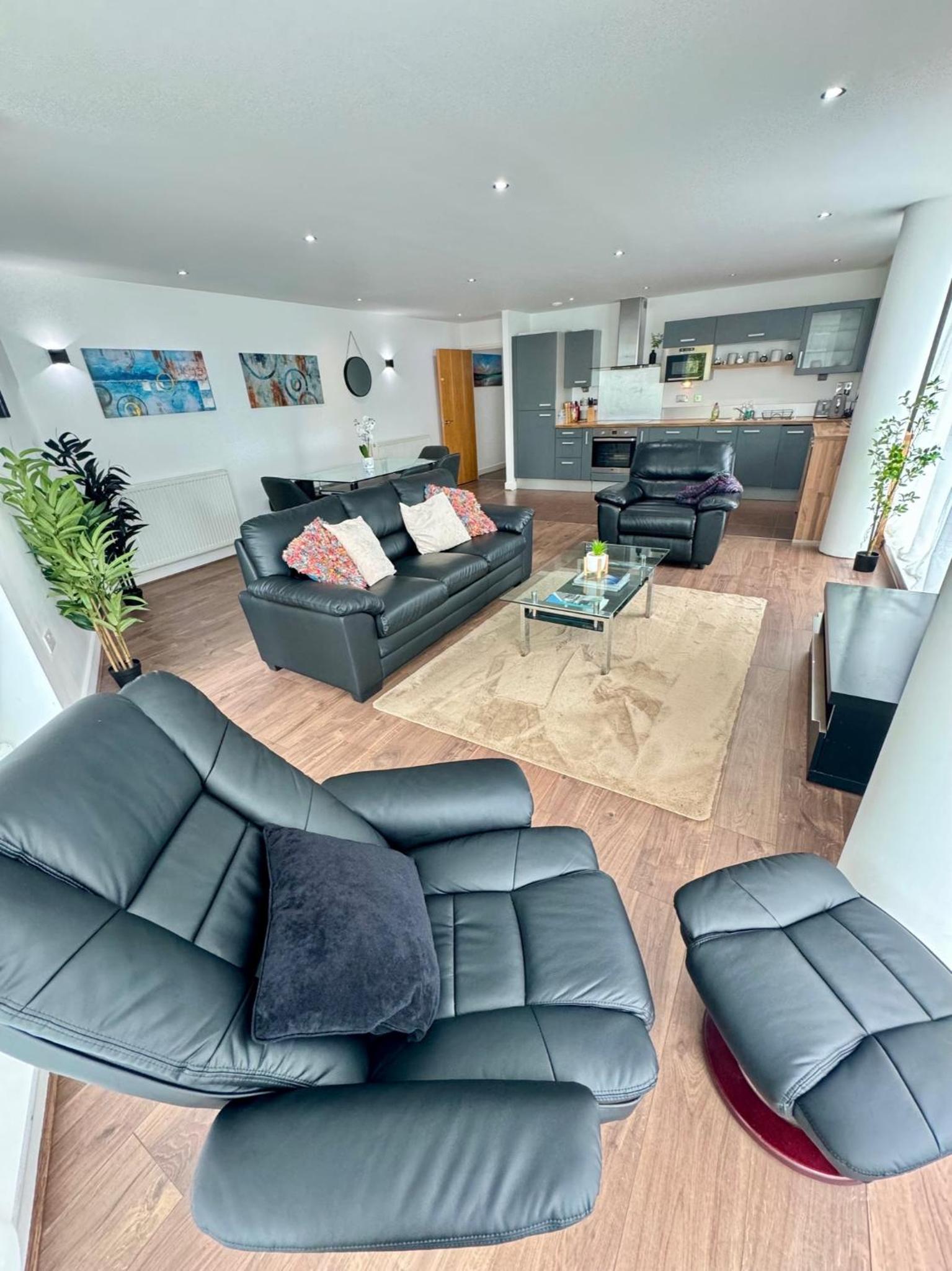 Luxury Dockview 3 Beds Excel London