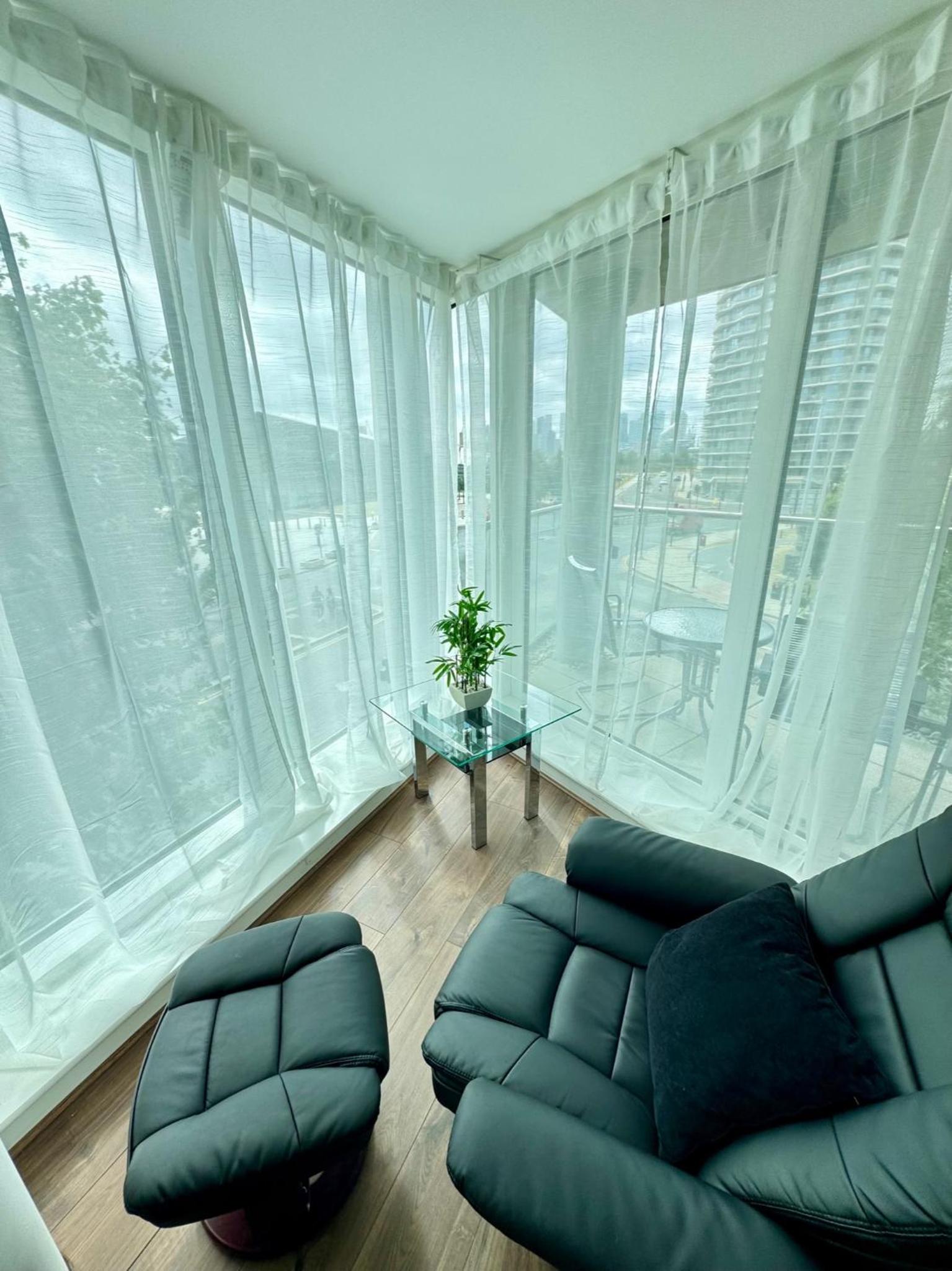 Luxury Dockview 3 Beds Excel London