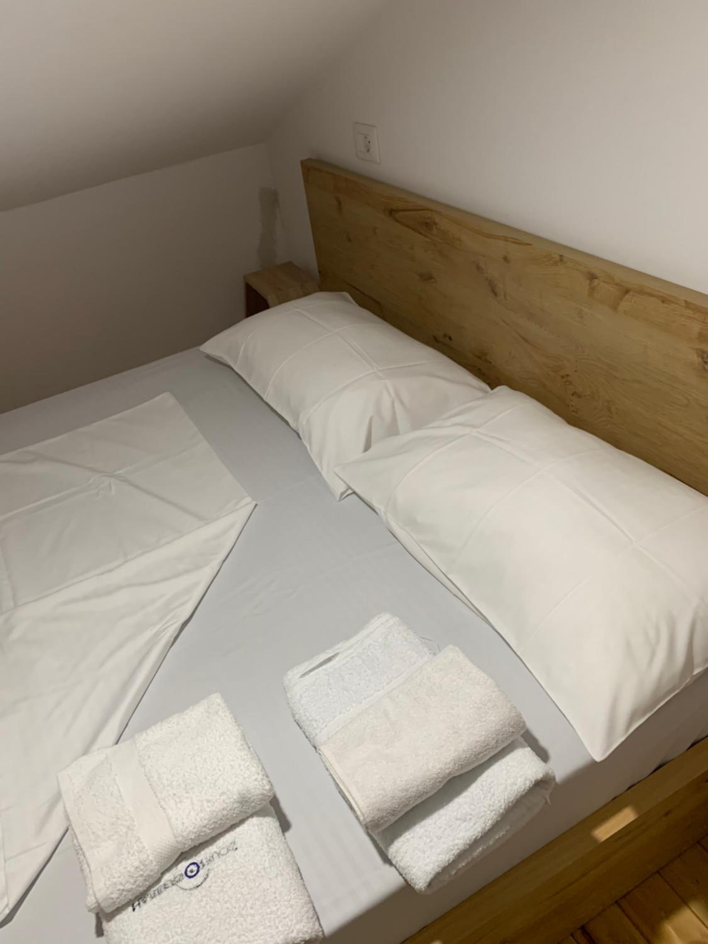 Central and cozy x4 Tirana Victoria Apartments 2