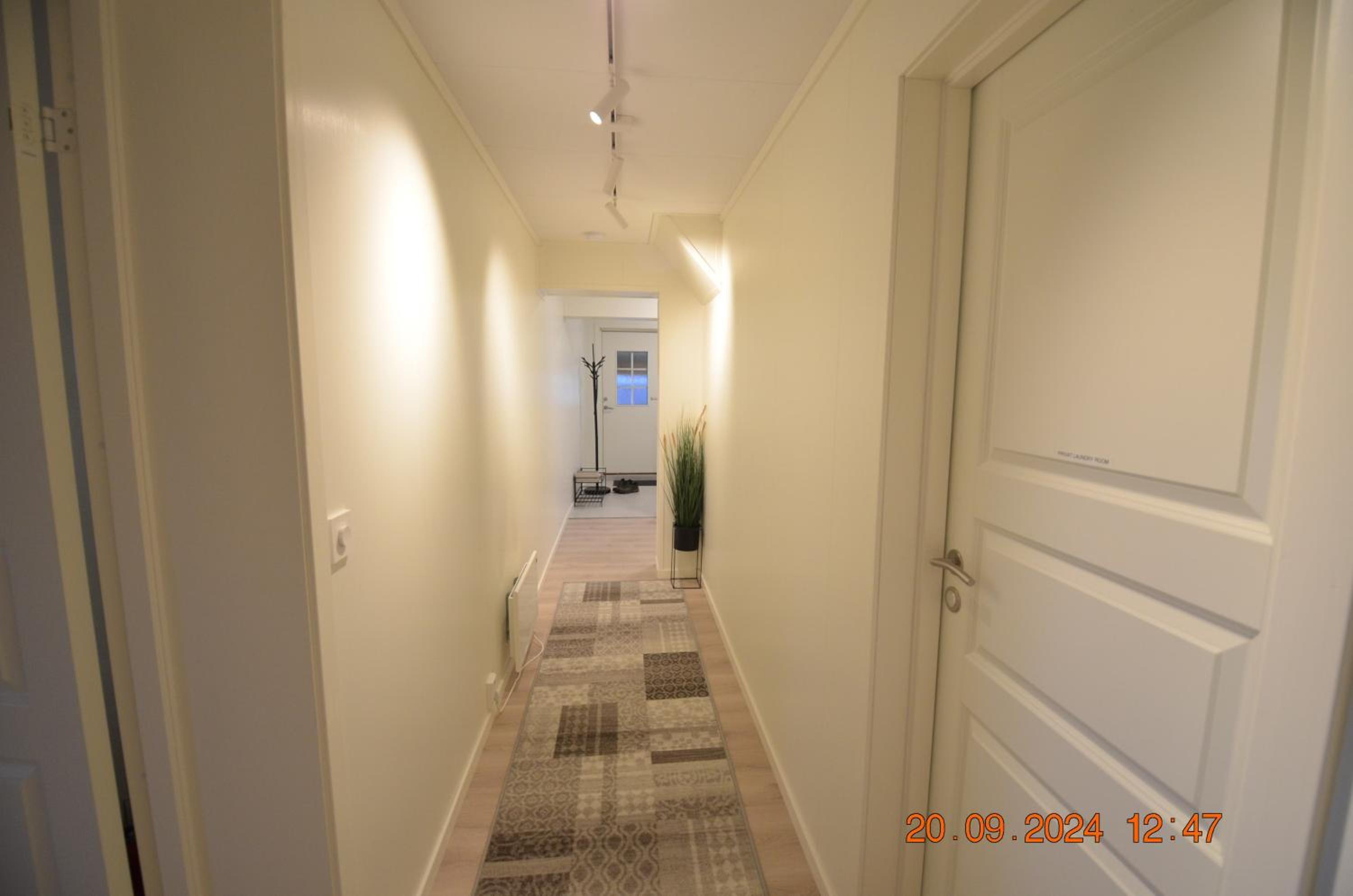 HSH apartment FREE parking stay for NON-smokers only