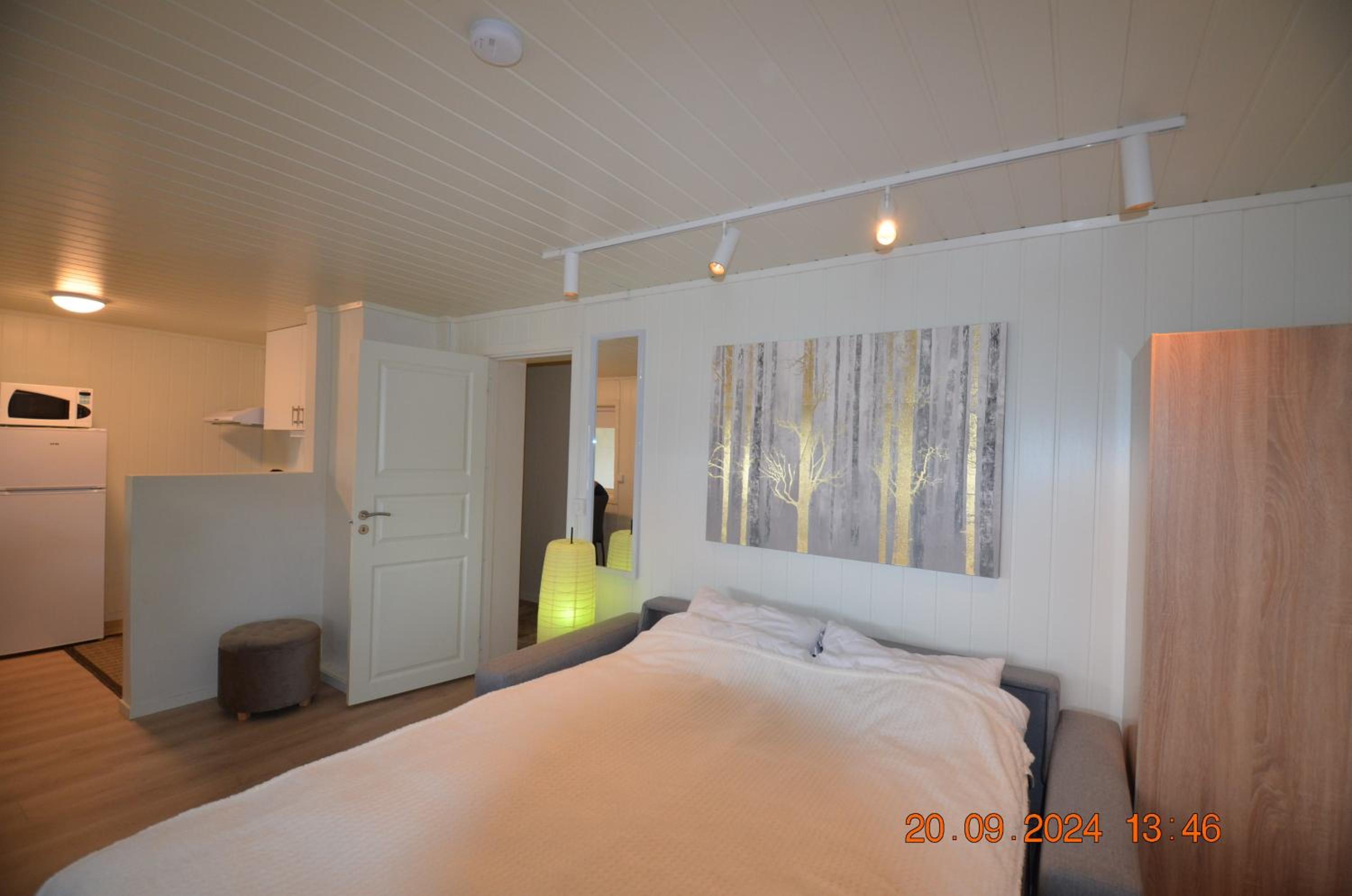 HSH apartment FREE parking stay for NON-smokers only
