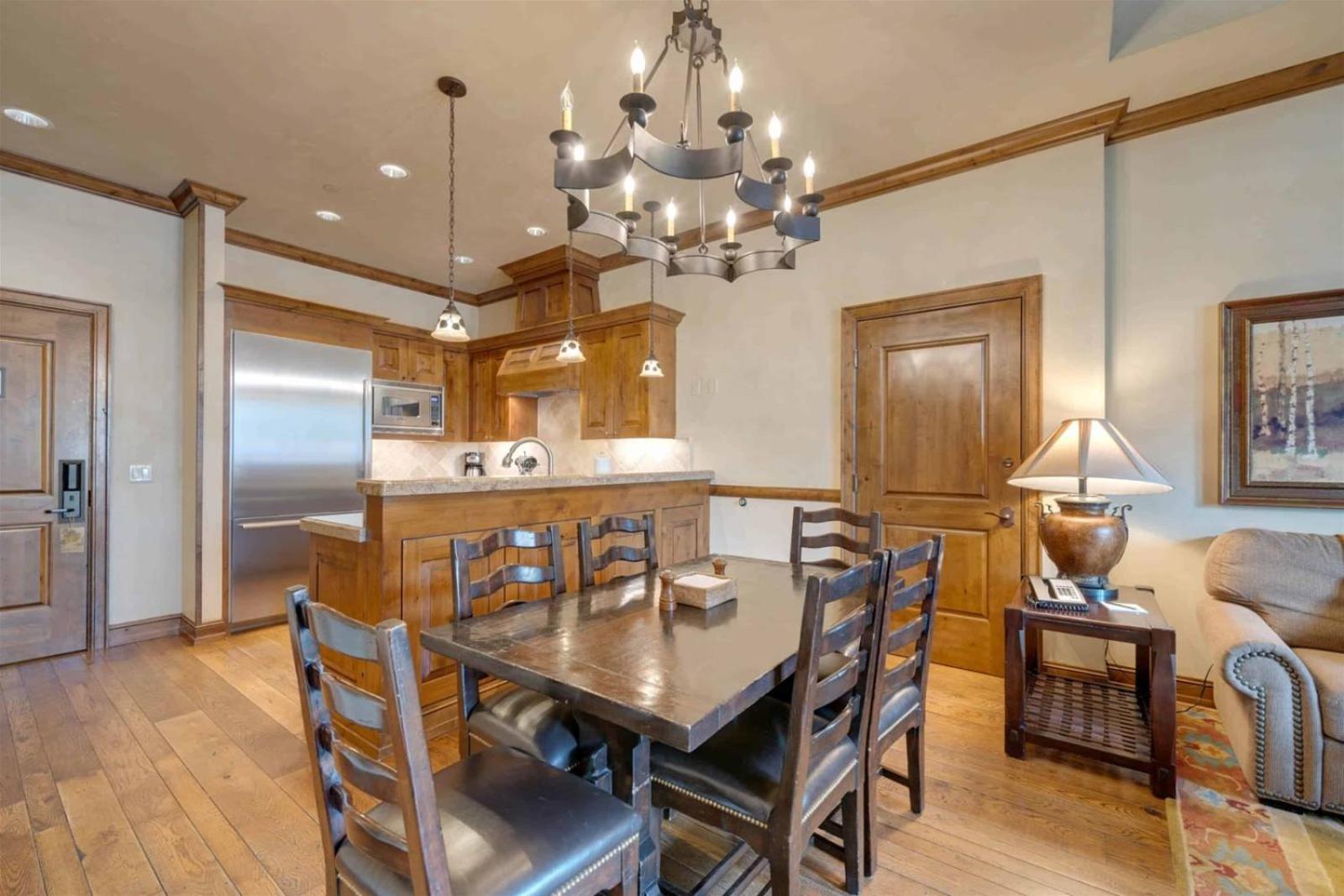 Aspen Mountain Residences 3 Bedroom photo 14 of 27
