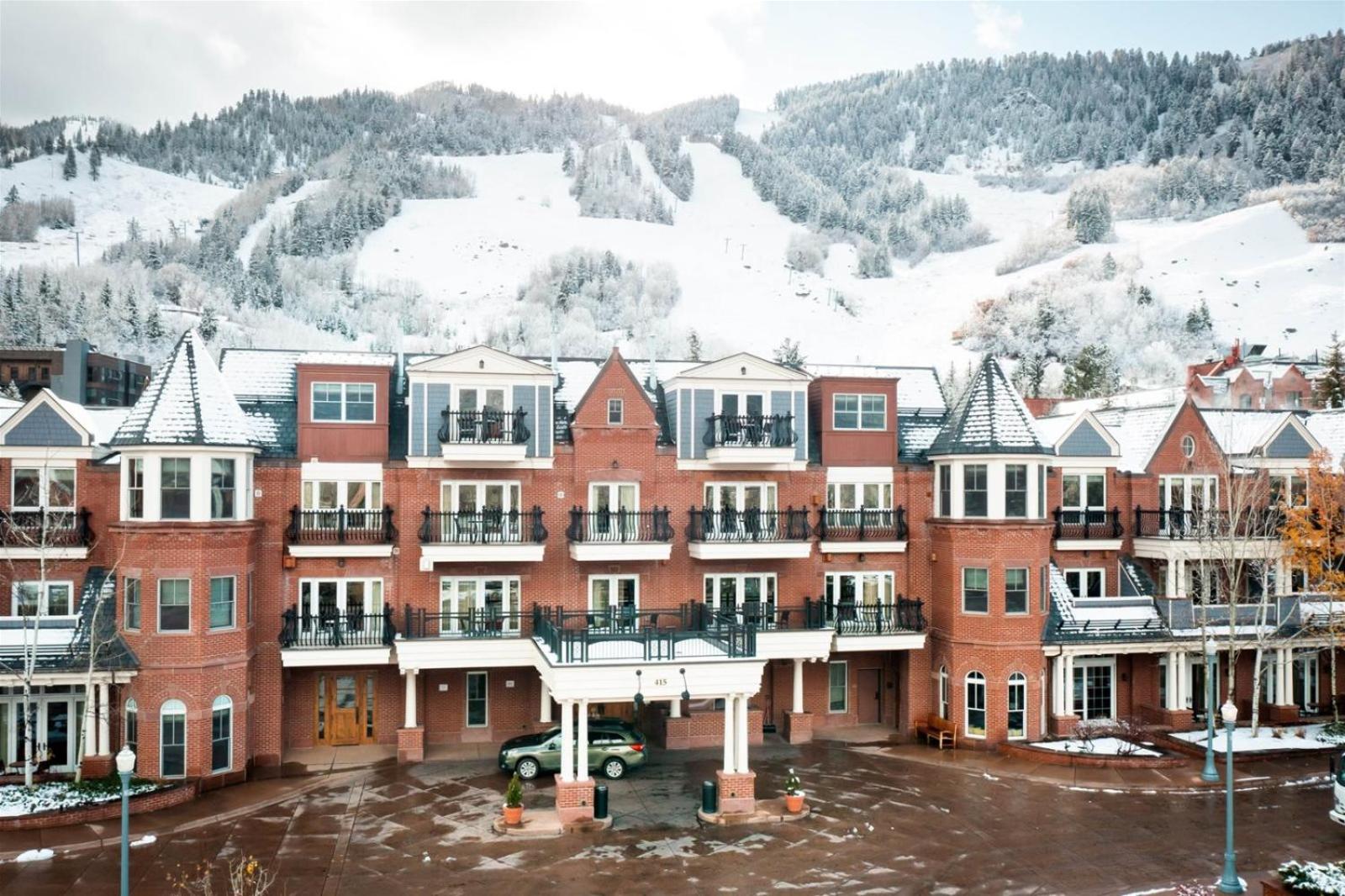 Aspen Mountain Residences 3 Bedroom photo 11 of 27