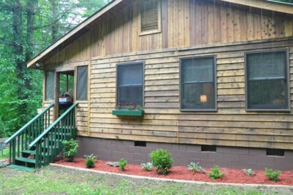 Dragonfly Cabin